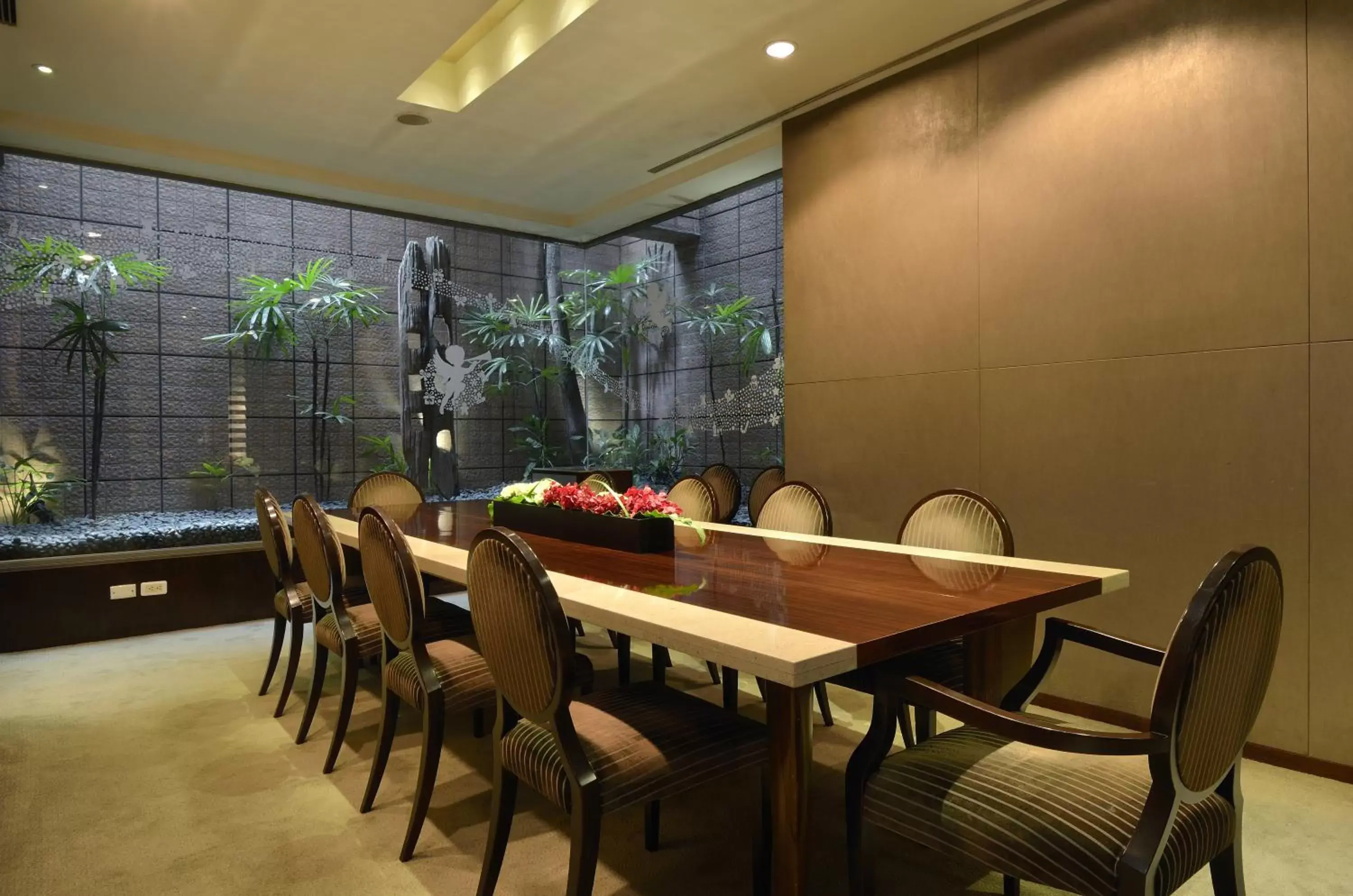 Meeting/conference room, Dining Area in Les Suites Taipei - Da An