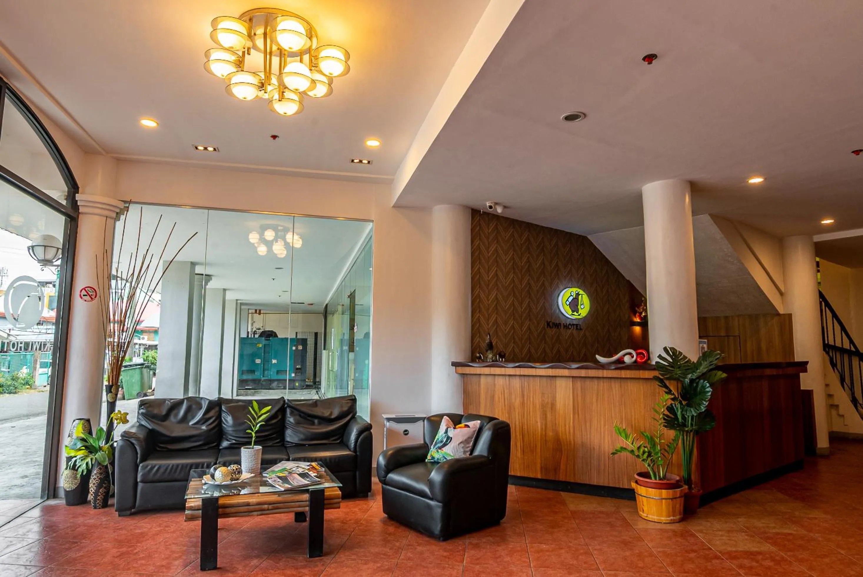 Lobby or reception in Kiwi Hotel