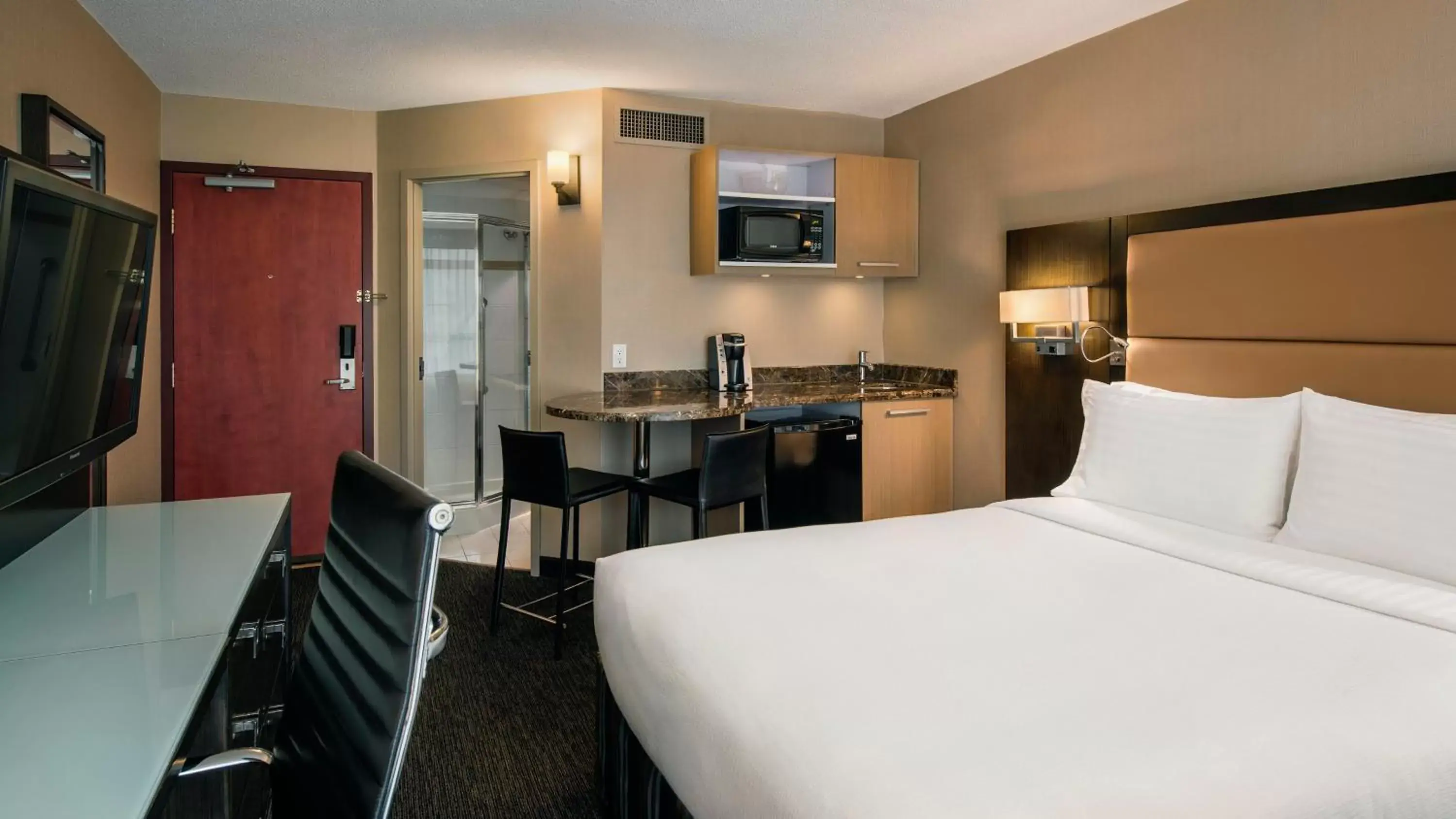 Photo of the whole room in Holiday Inn Vancouver Downtown & Suites, an IHG Hotel