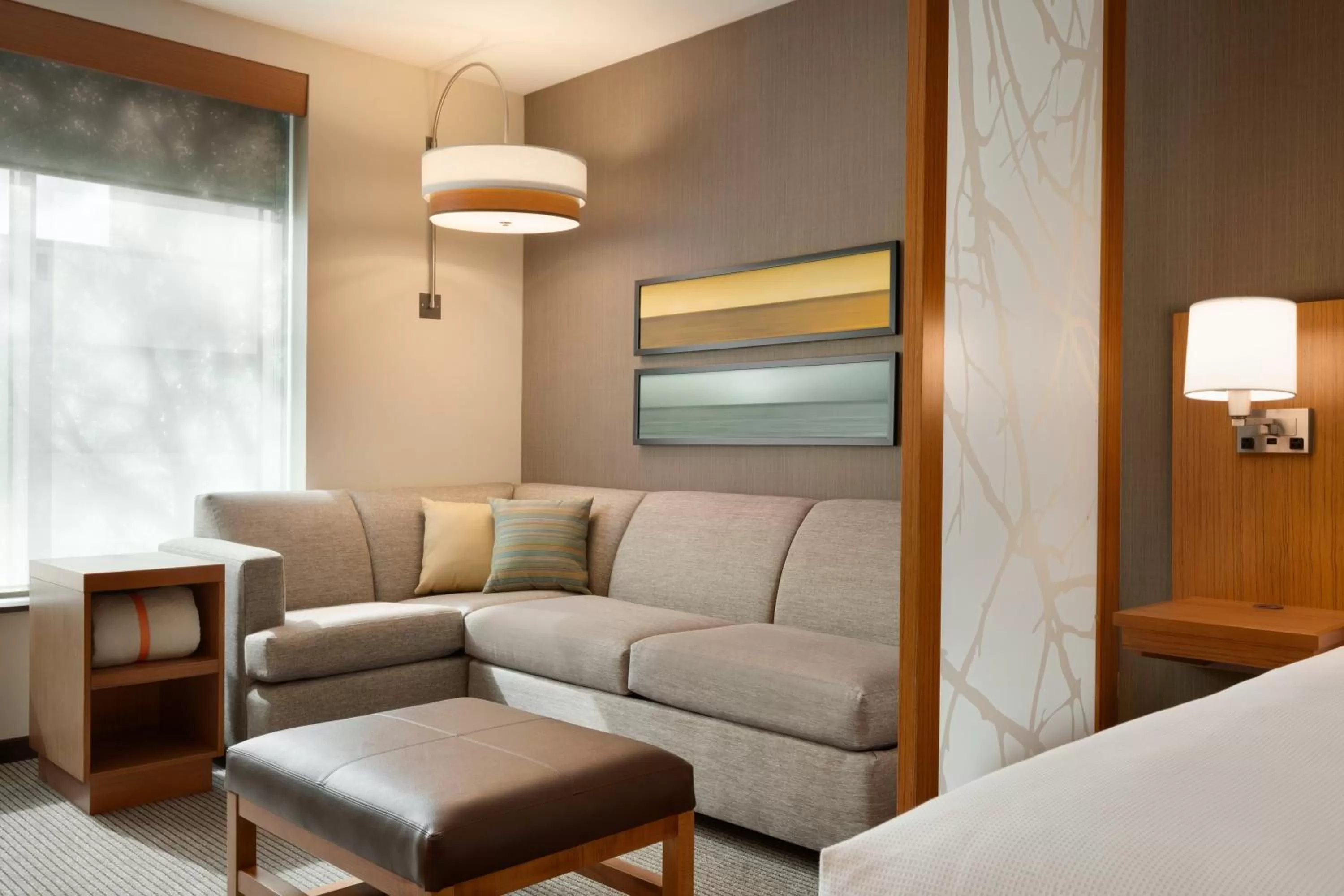 Living room, Bed in Hyatt Place Washington DC/Georgetown/West End