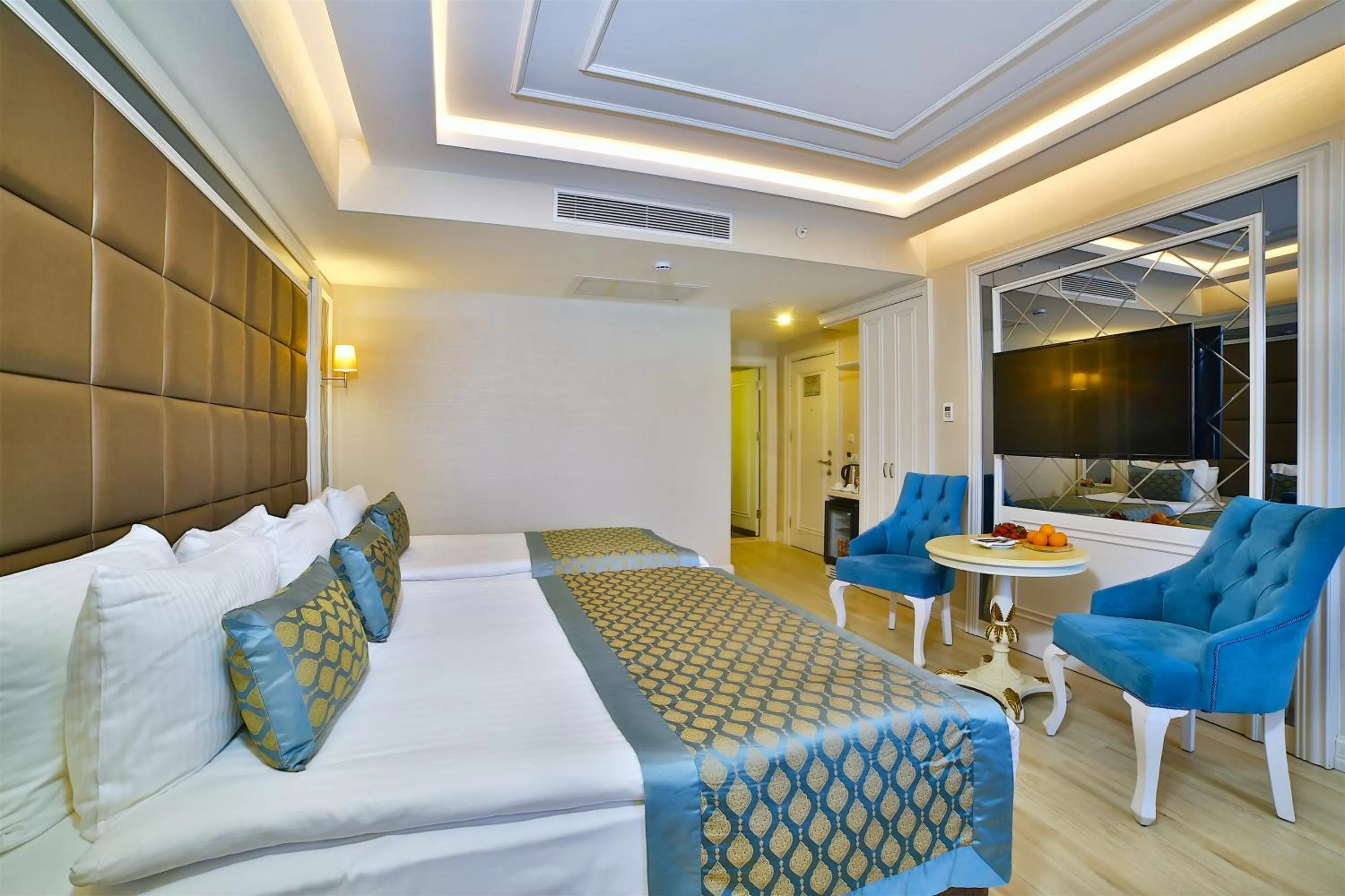 Photo of the whole room, Bed in Büke Hotel Şişli