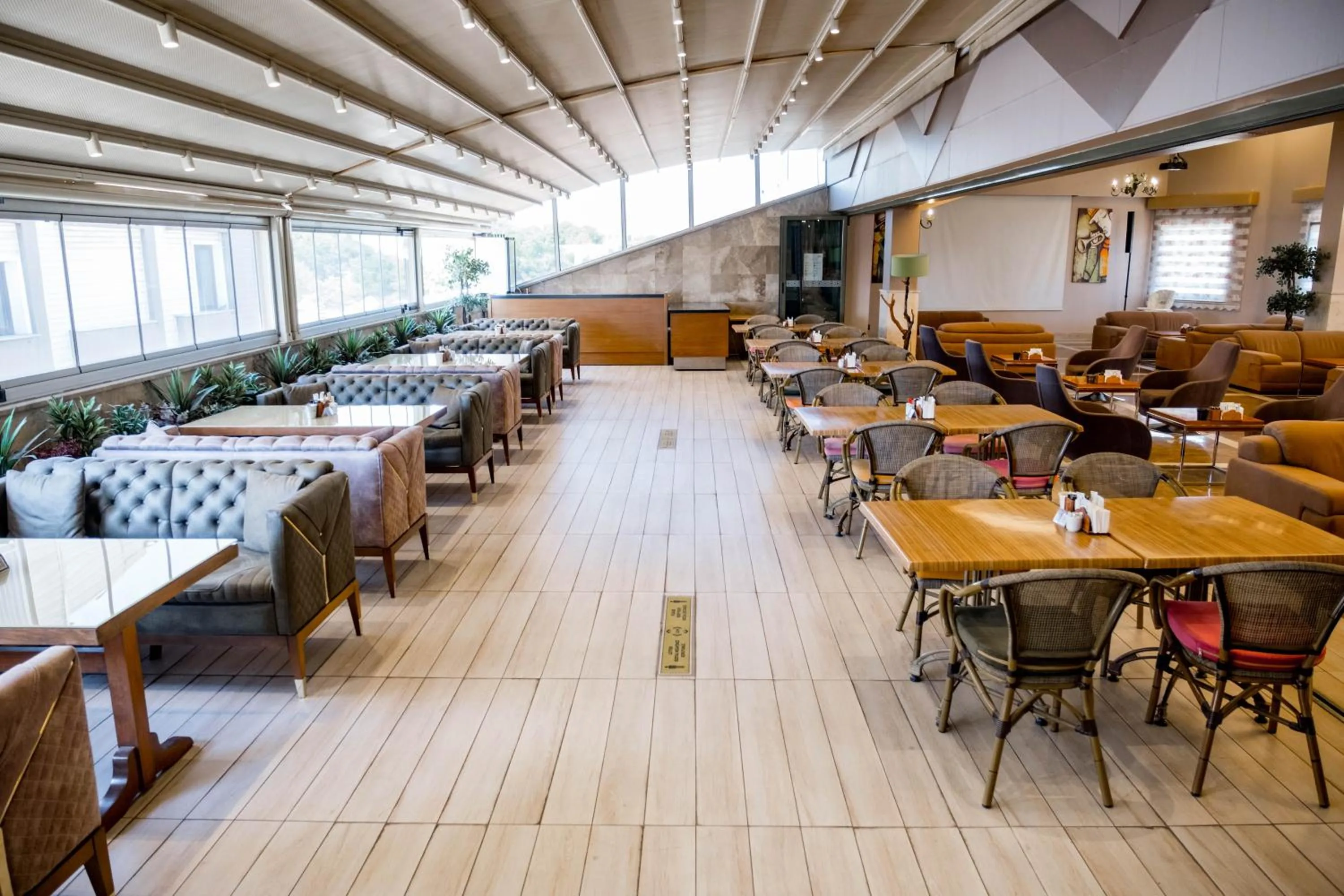 Seating area in Selçuk Hotel