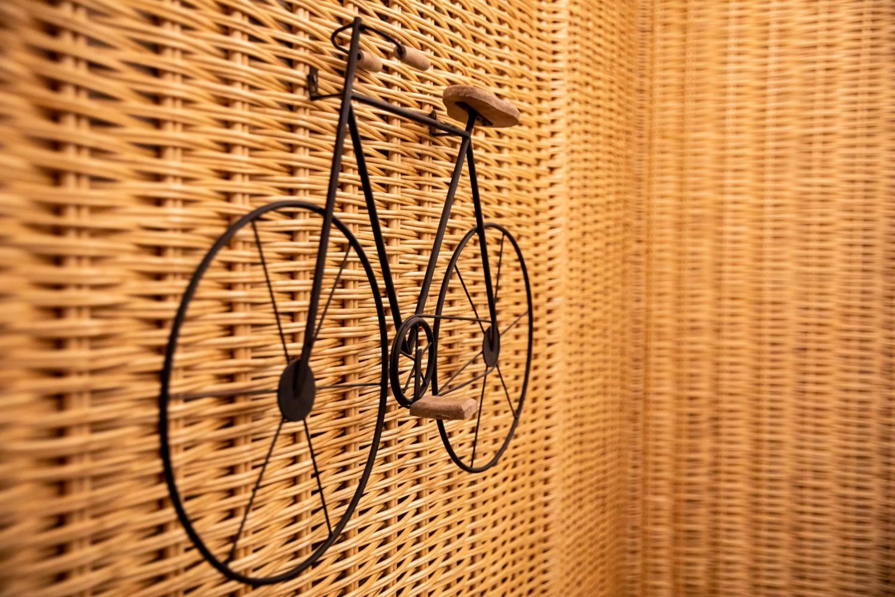 hair dresser in The People - Tours