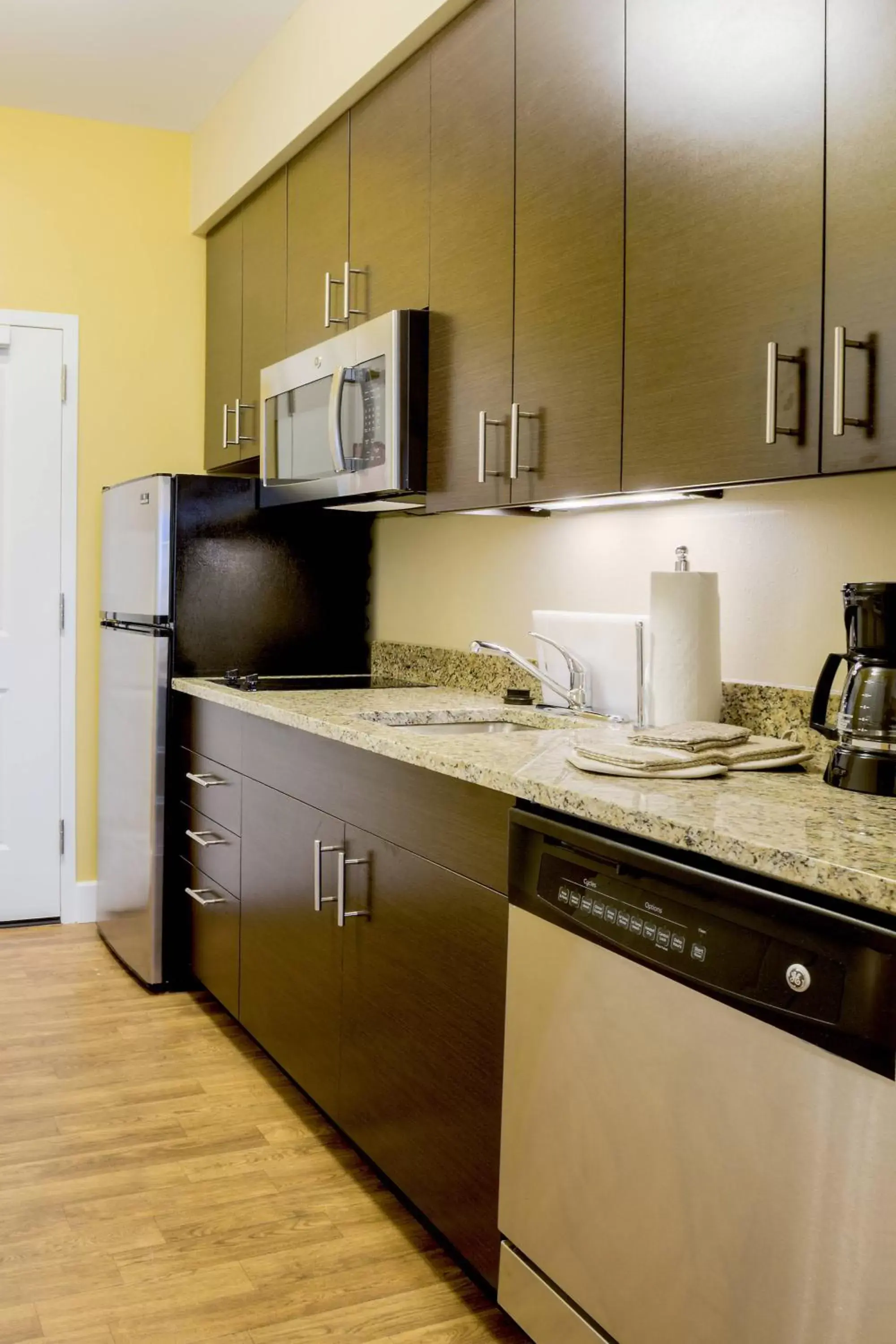 Kitchen or kitchenette, Kitchen/Kitchenette in TownePlace Suites by Marriott Wareham Buzzards Bay