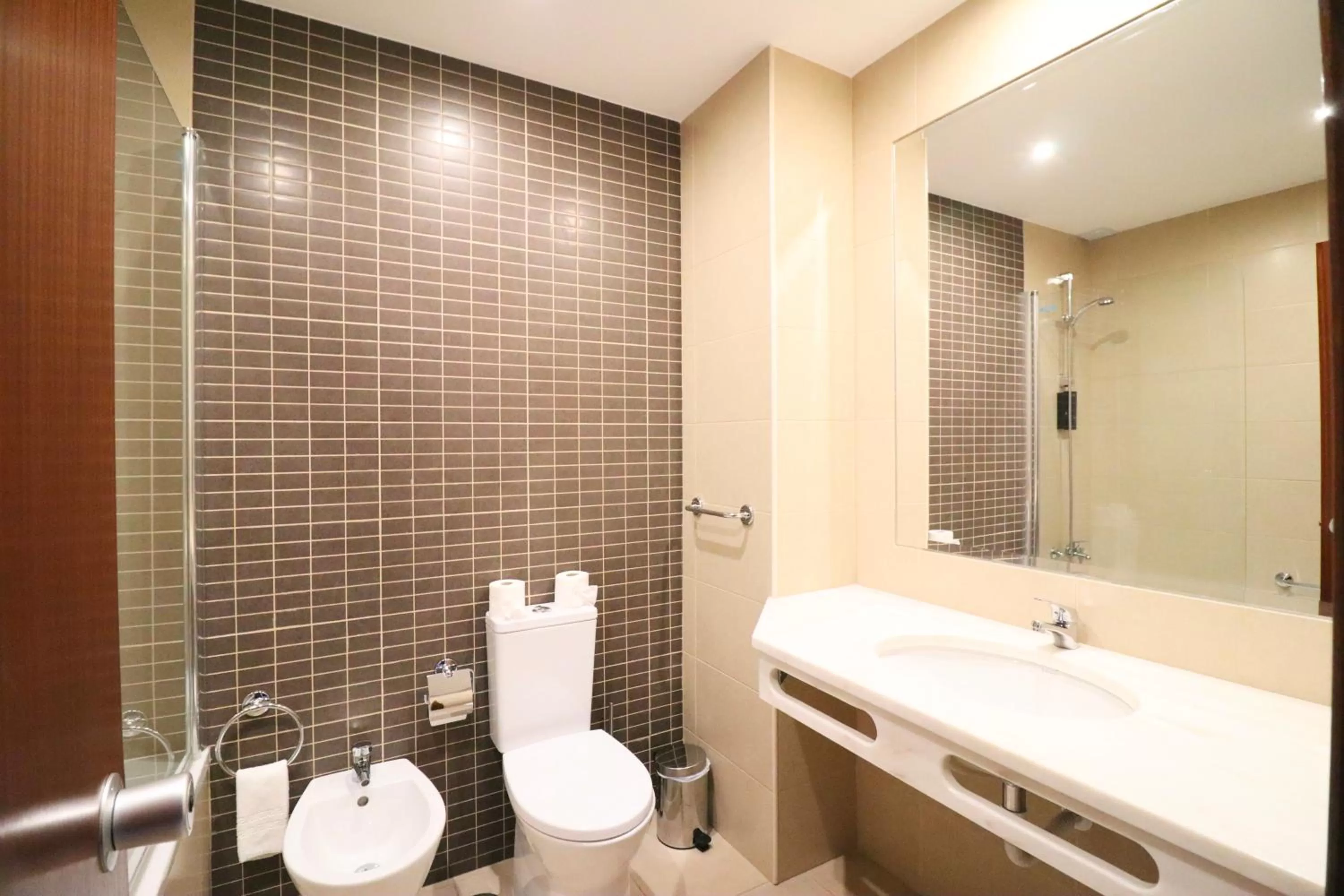 Bathroom in Bellavista Jardim By BeGuest