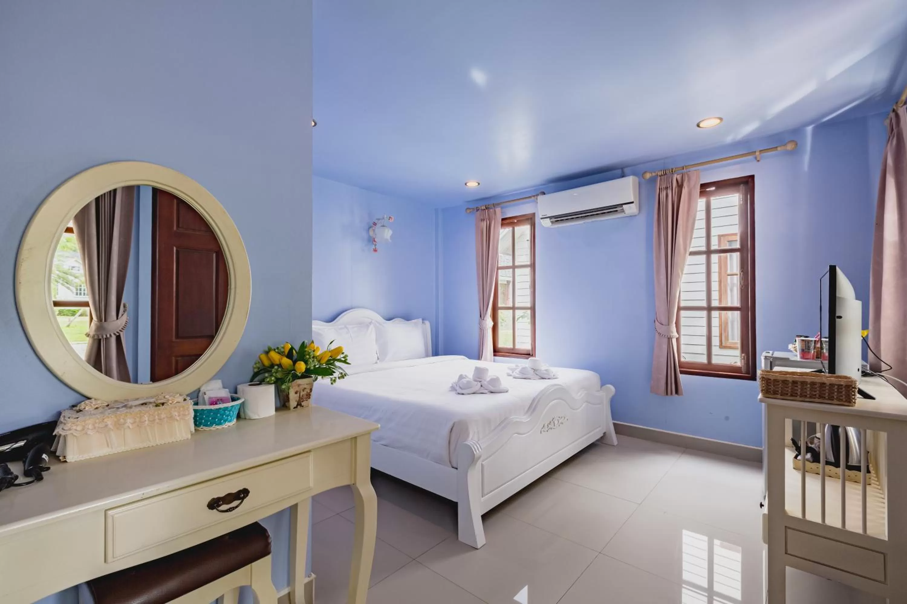 Bed in Sakarin Valley Resort