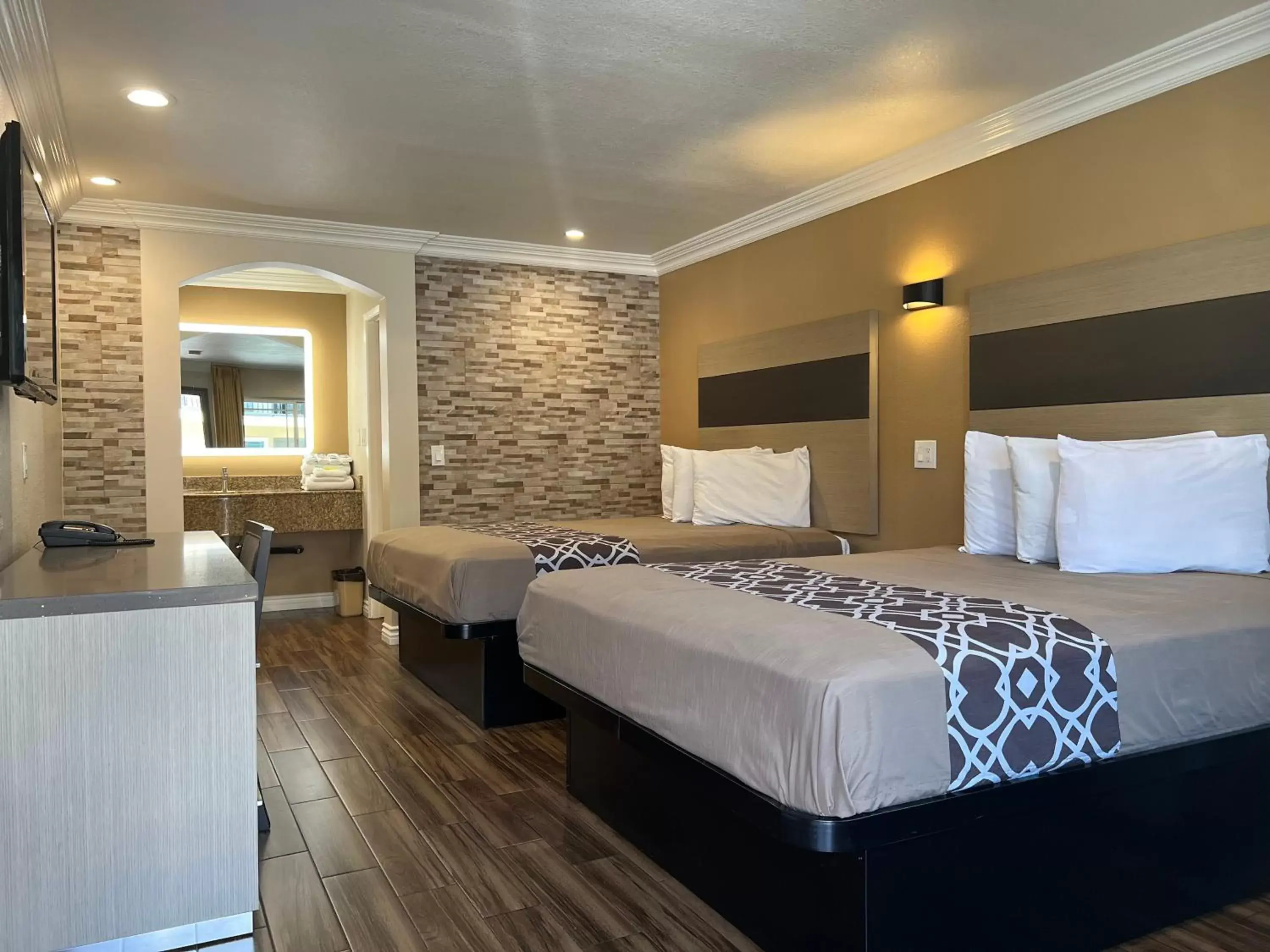 Bedroom, Bed in Walnut Inn & Suites West Covina Bedroom, Bed in Walnut Inn & Suites West Covina