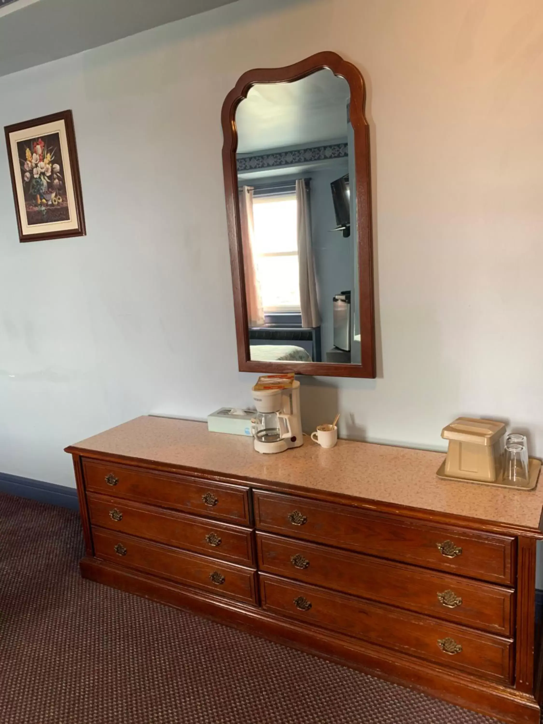 Bathroom in Lakeview Hotel