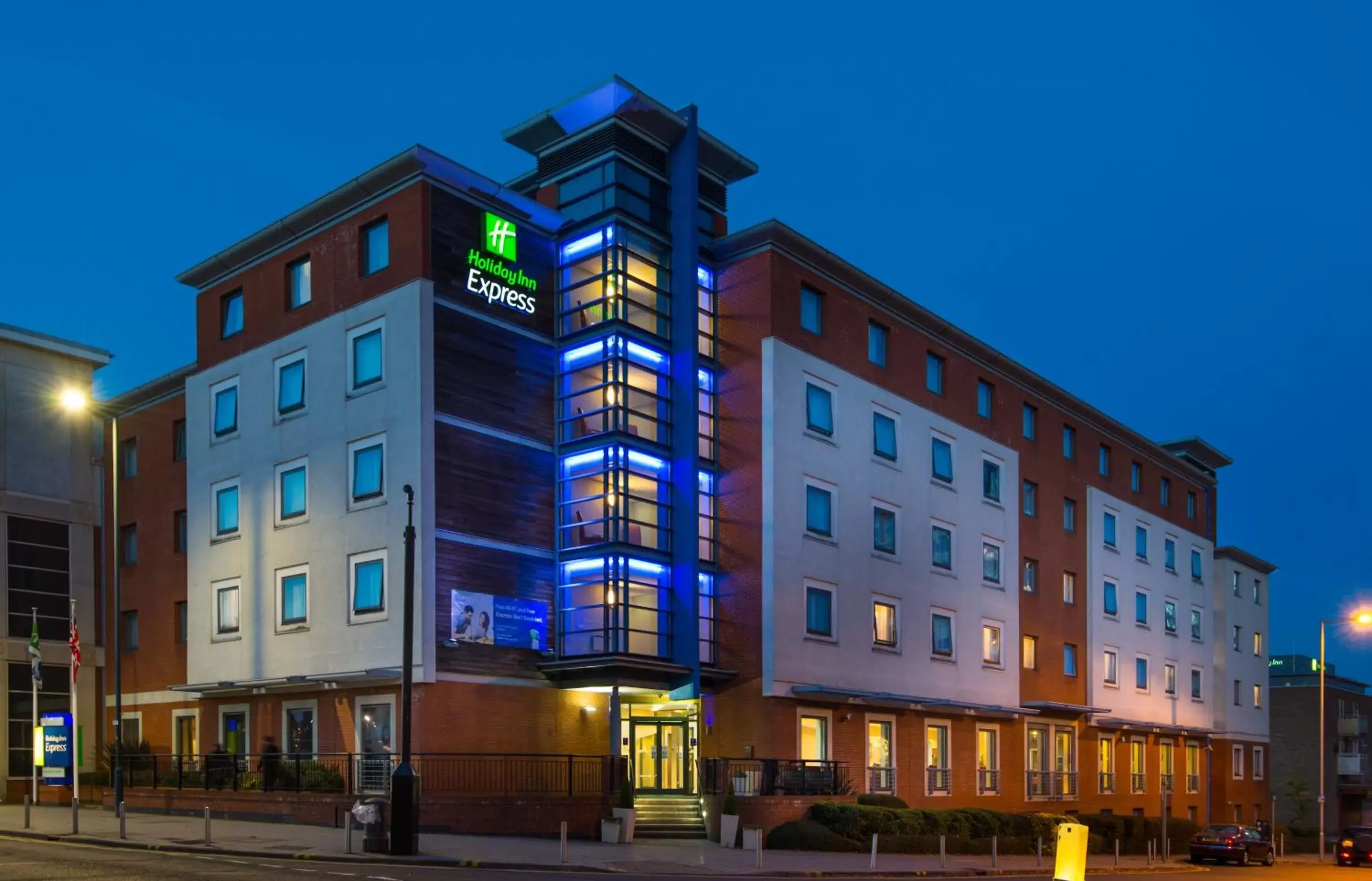 Facade/entrance, Property Building in Holiday Inn Express Stevenage, an IHG Hotel