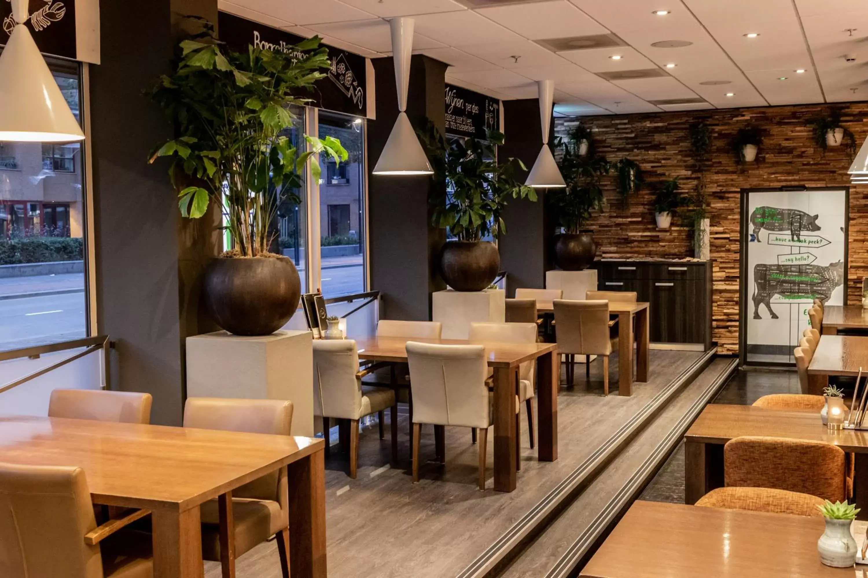 Restaurant/places to eat, Lounge/Bar in Mercure Hotel Tilburg Centrum