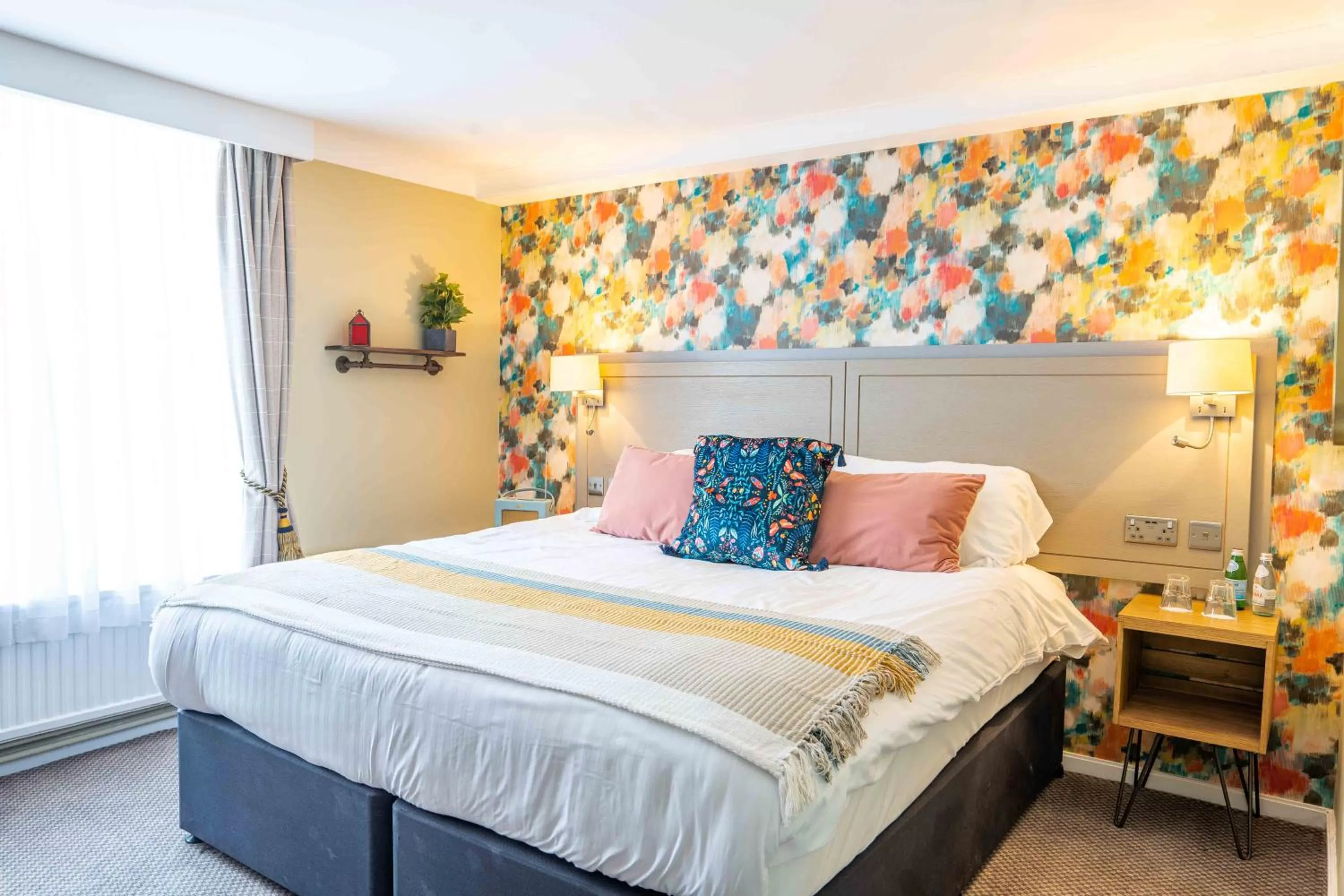 Bedroom, Bed in Hartford Hall on School Lane