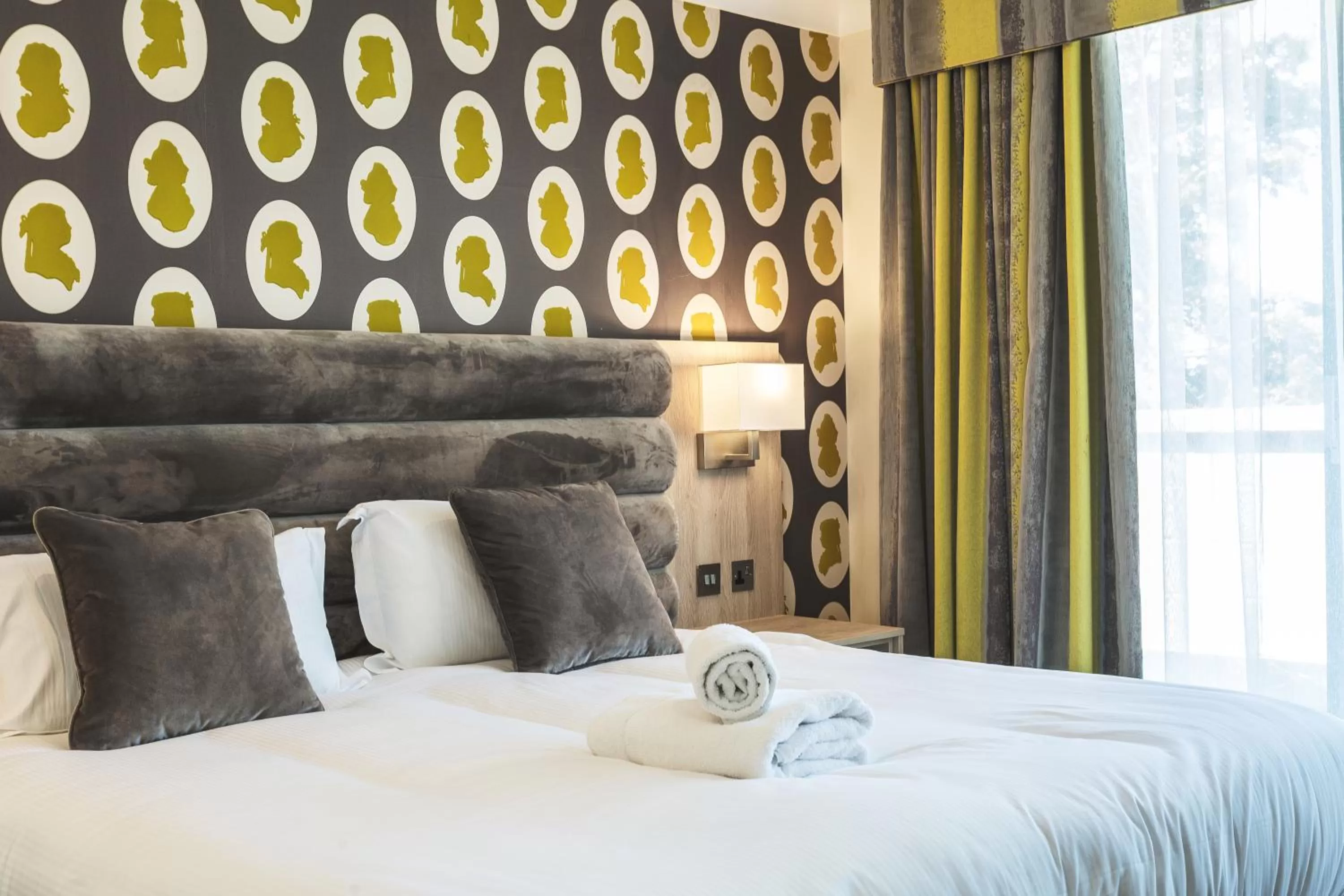 Balcony/Terrace, Bed in The Nottinghamshire Hotel & Golf Club