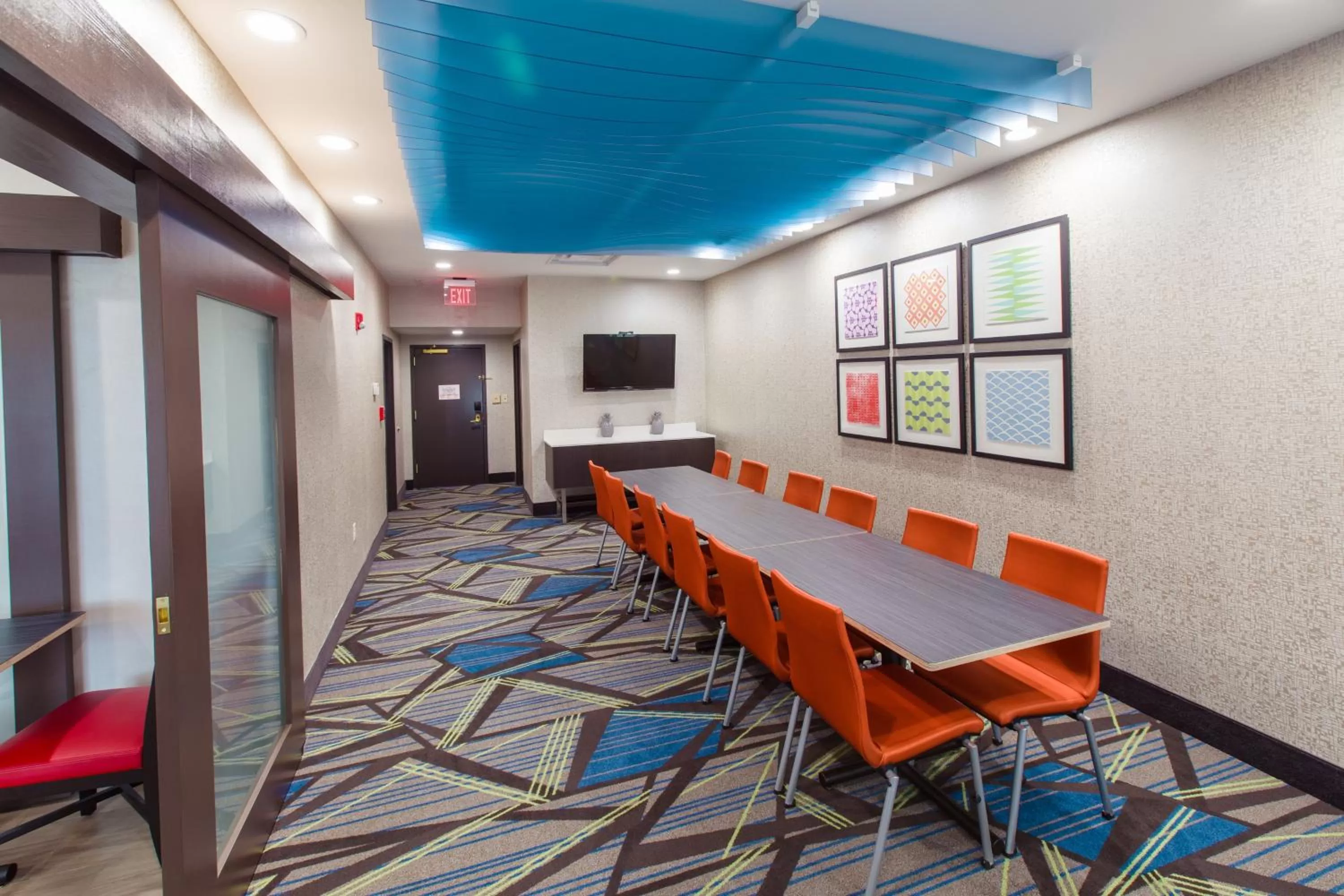 Meeting/conference room in Holiday Inn Express Hotel & Suites Harriman by IHG