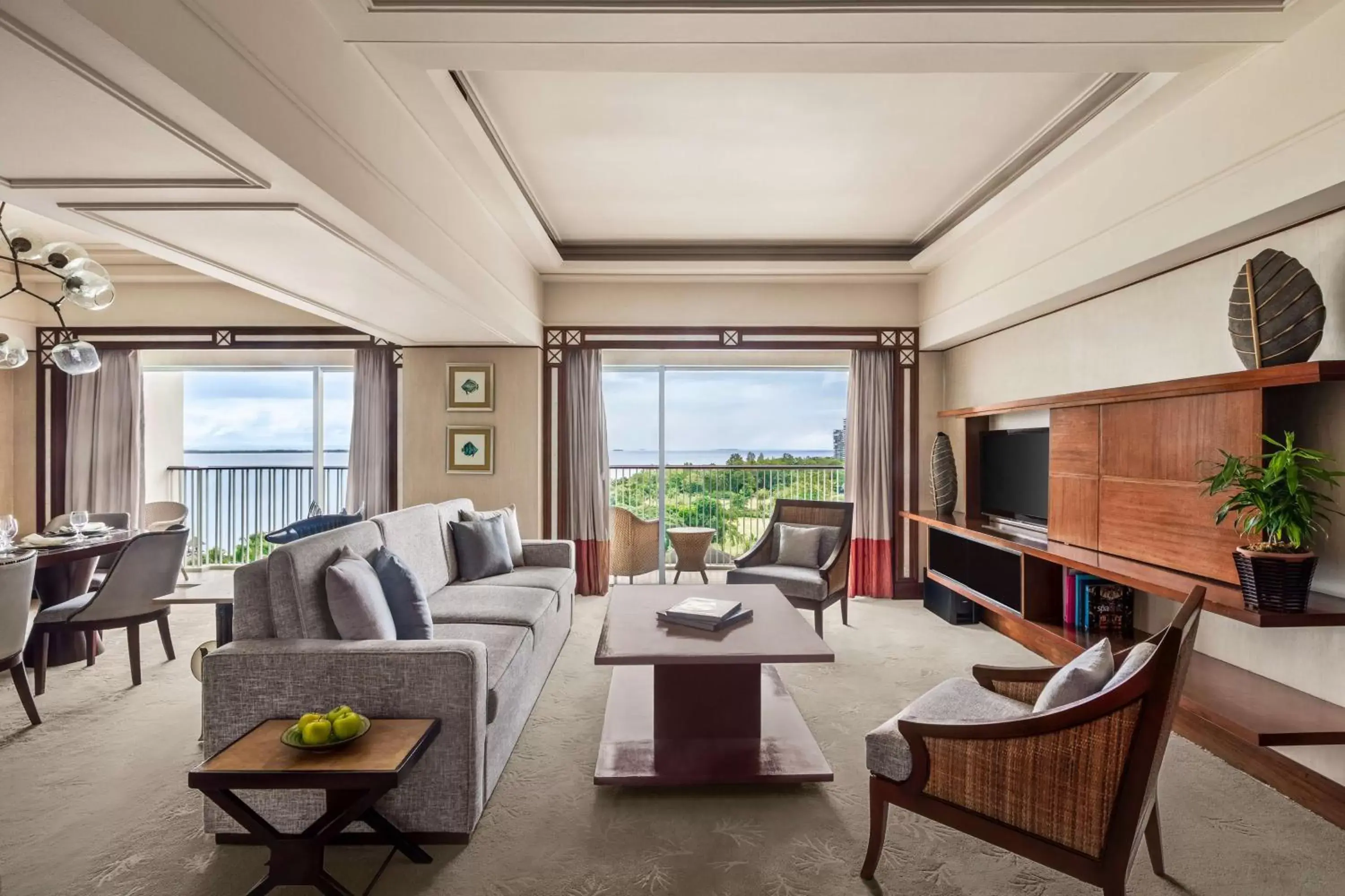 Photo of the whole room, Seating Area in Shangri-La Mactan, Cebu