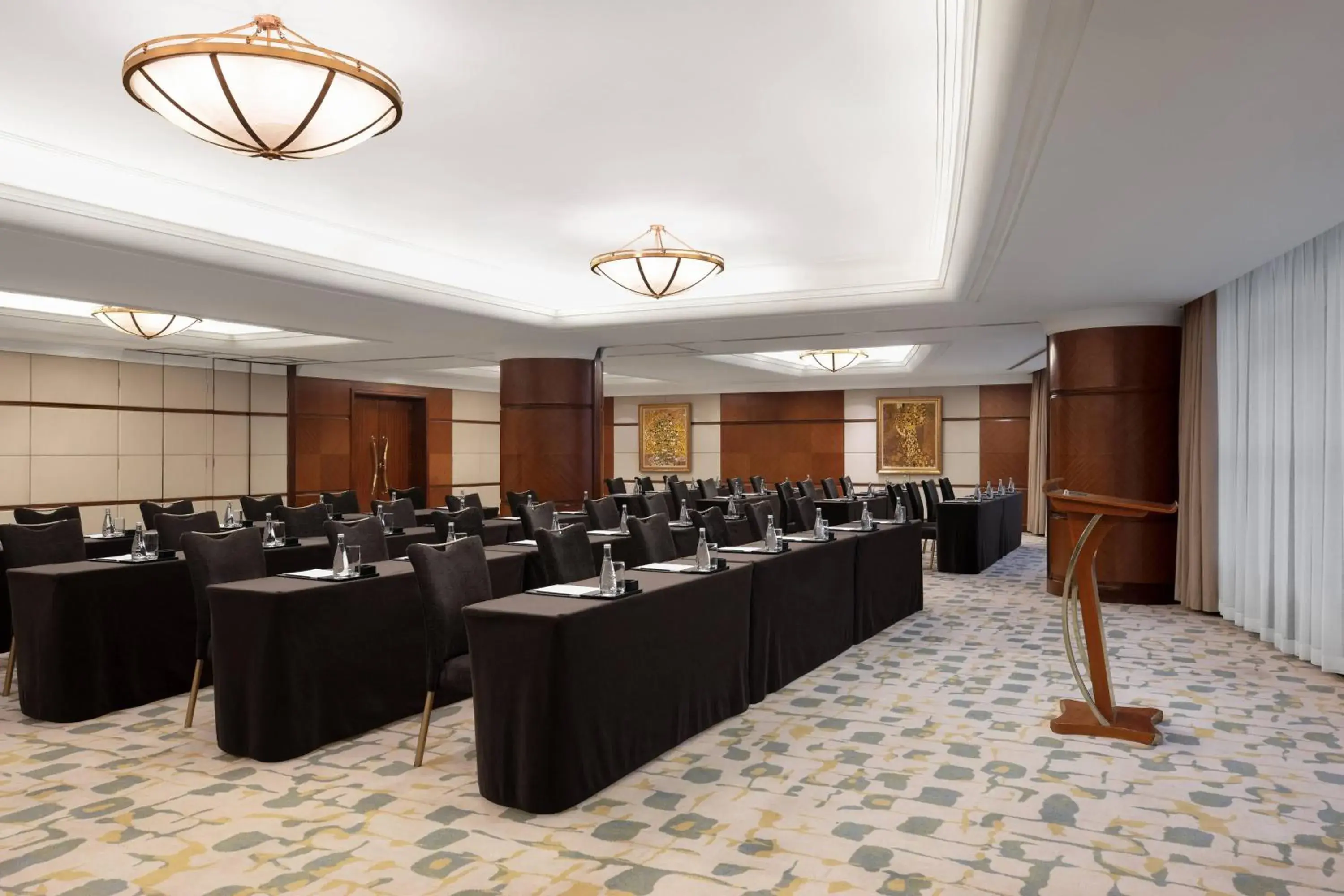 Meeting/conference room in Shanghai Marriott Hotel Hongqiao