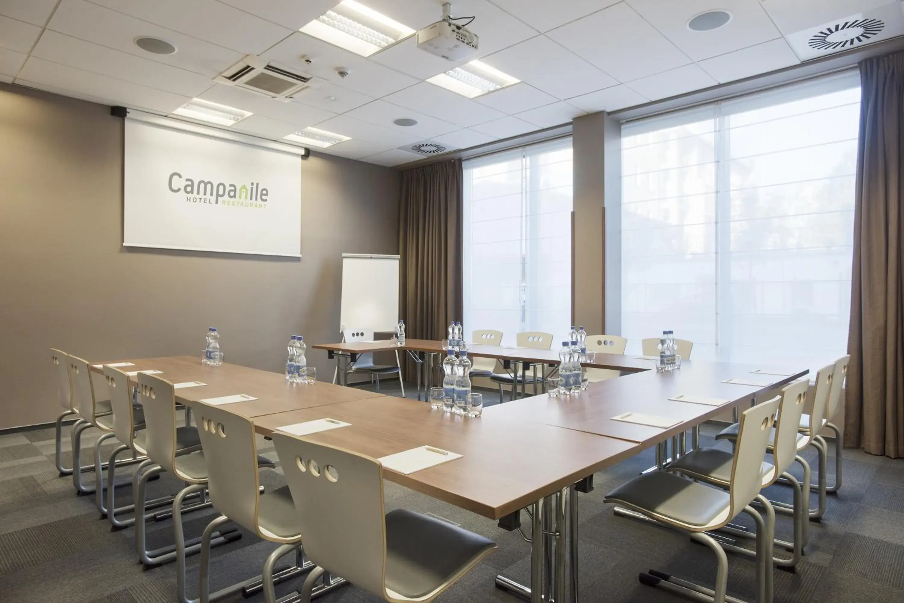 Business facilities in Campanile Bydgoszcz Hotel