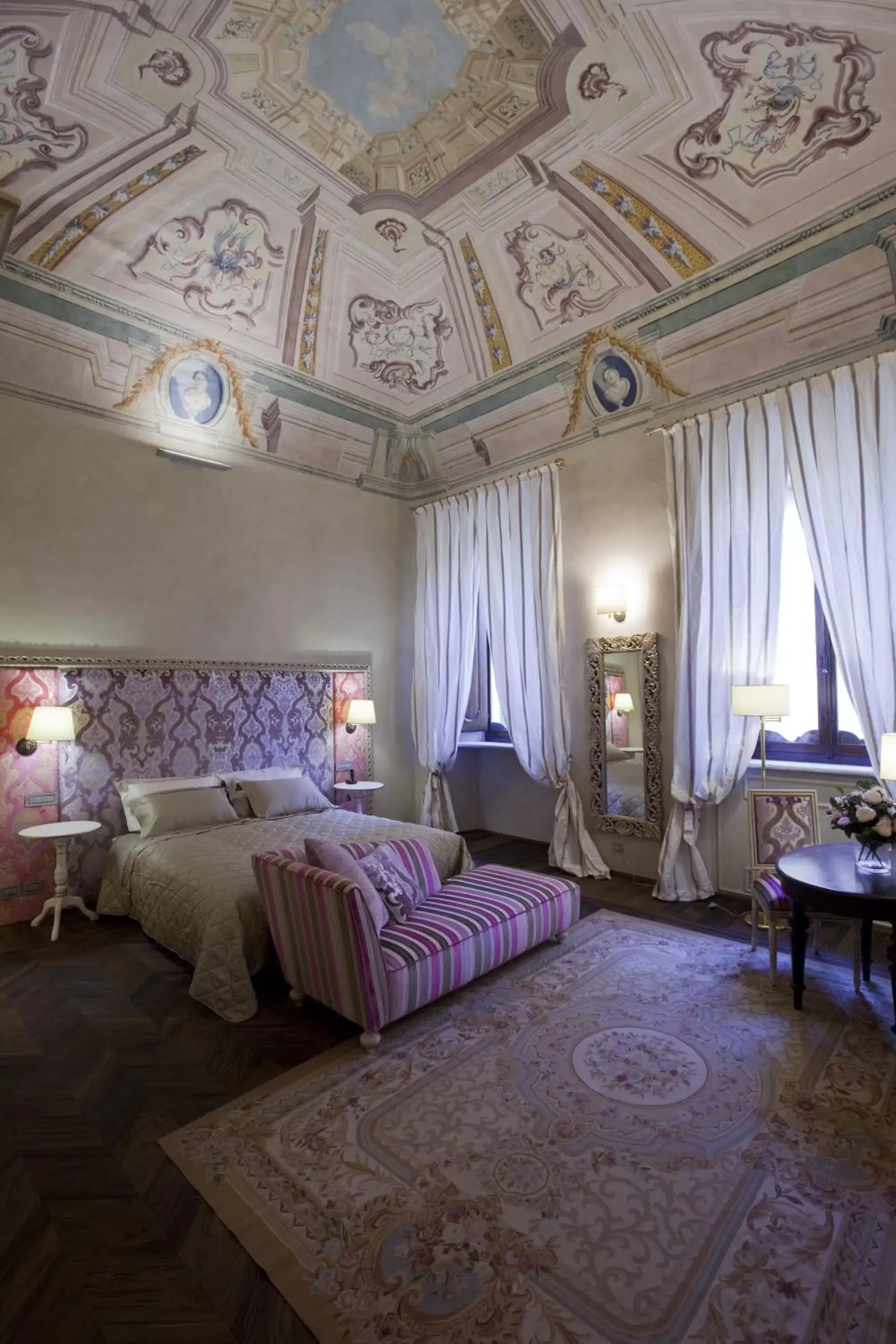 Day, Bed in Palazzo Carletti
