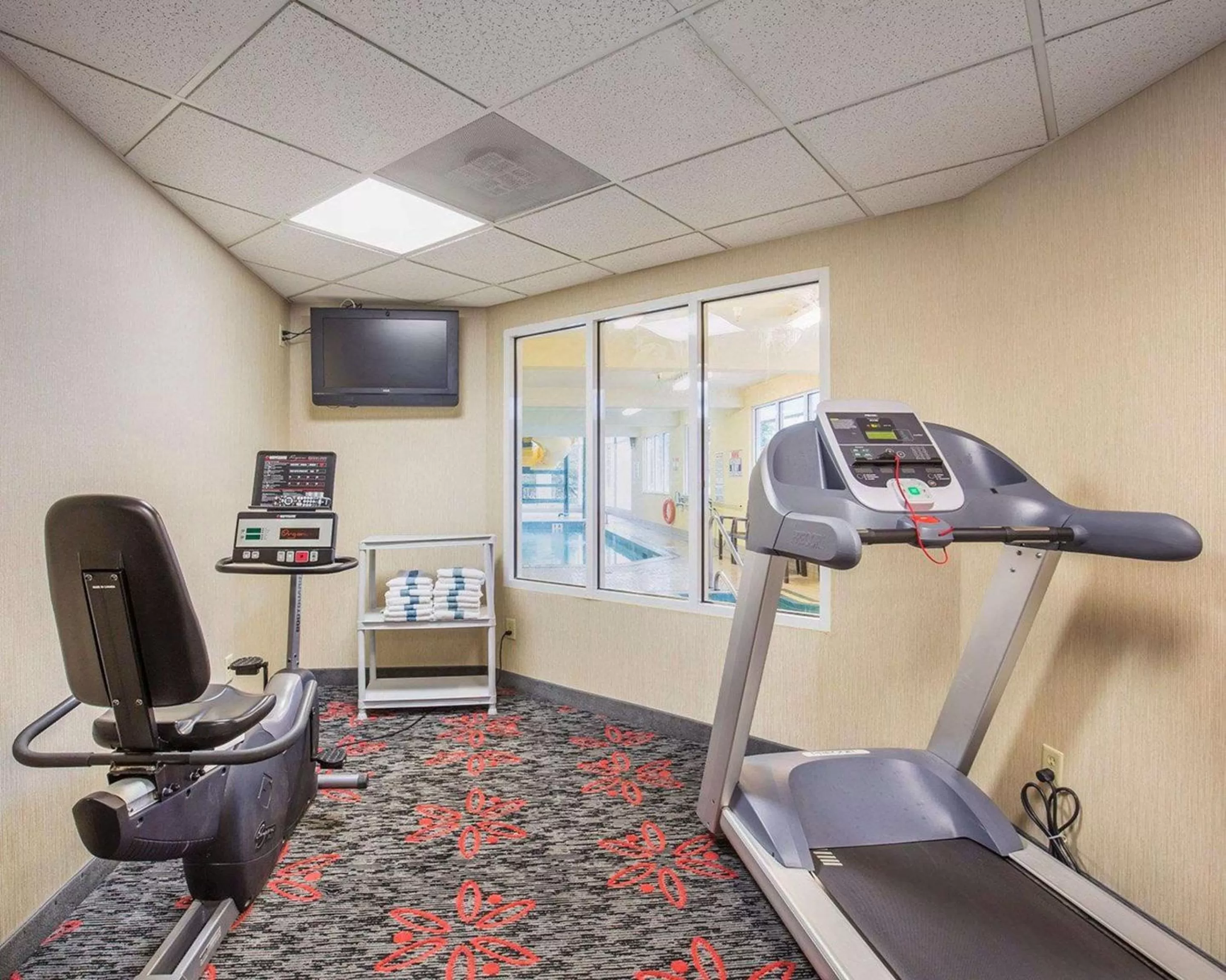 Fitness centre/facilities in Comfort Inn & Suites University