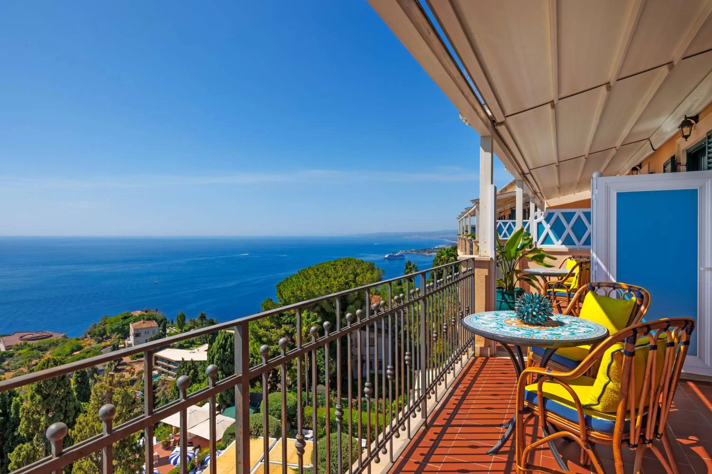Balcony/Terrace in Grand Hotel San Pietro Relais & Chateaux
