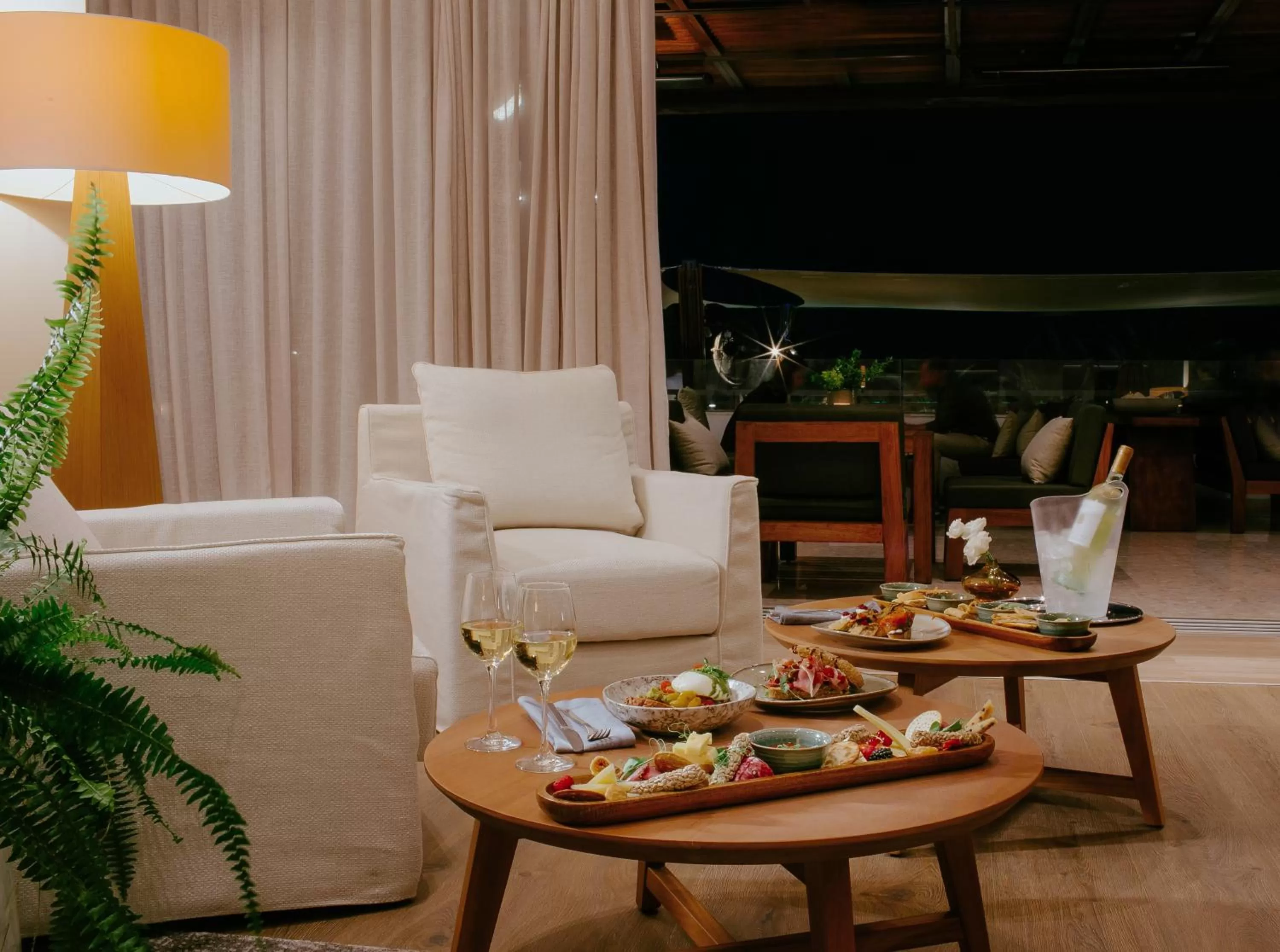 Restaurant/places to eat in Alion Beach Hotel