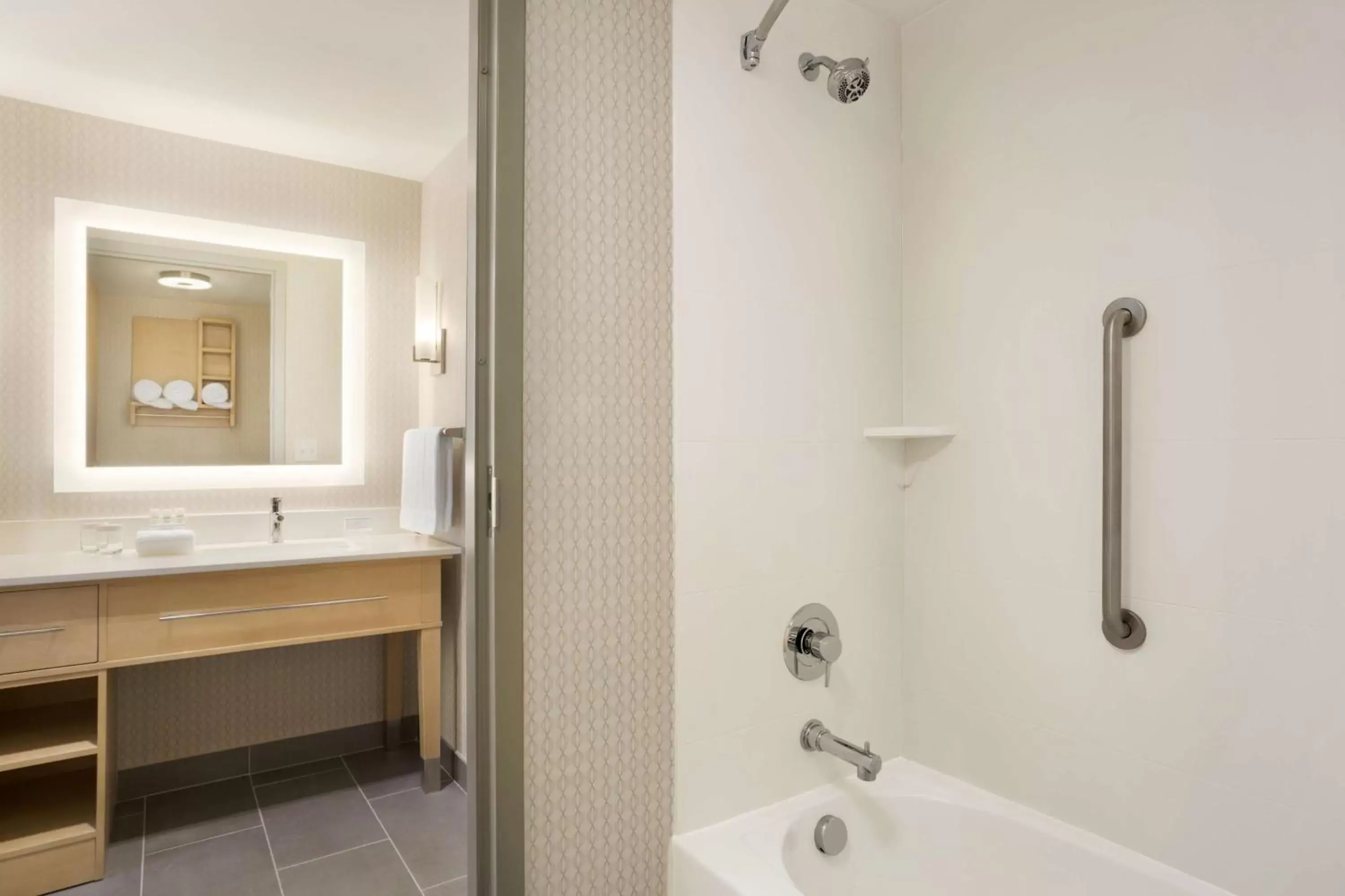 Bathroom in Homewood Suites By Hilton SLC/Draper