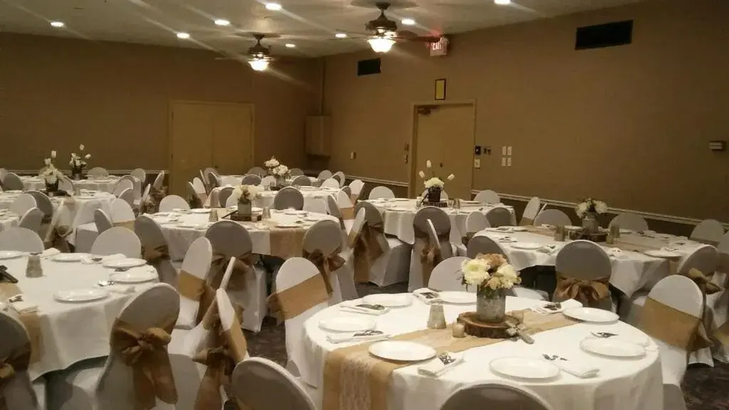 Banquet Facilities in American Inn North Kansas City