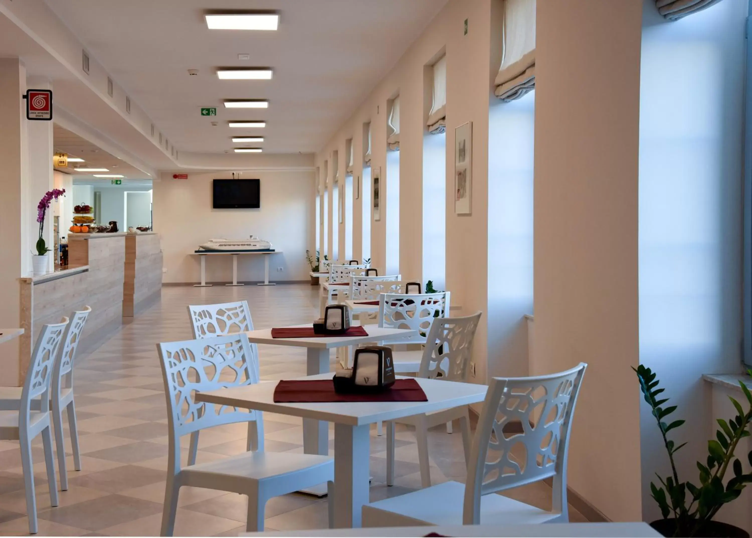Lounge or bar, Restaurant/Places to Eat in Nuovo Albergo Operai