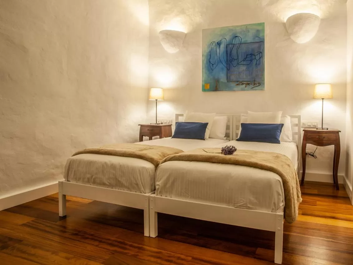 Bed in Los Lirios Hotel Rural - Adults Only