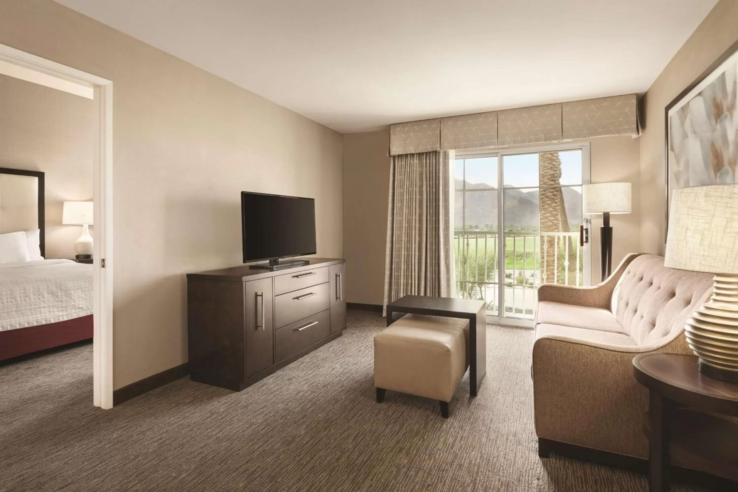 Bedroom, TV/Entertainment Center in Homewood Suites by Hilton La Quinta