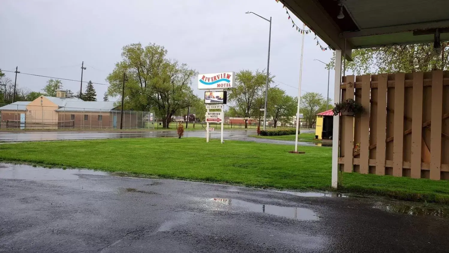 Property logo or sign, Property Building in Riverview Motel