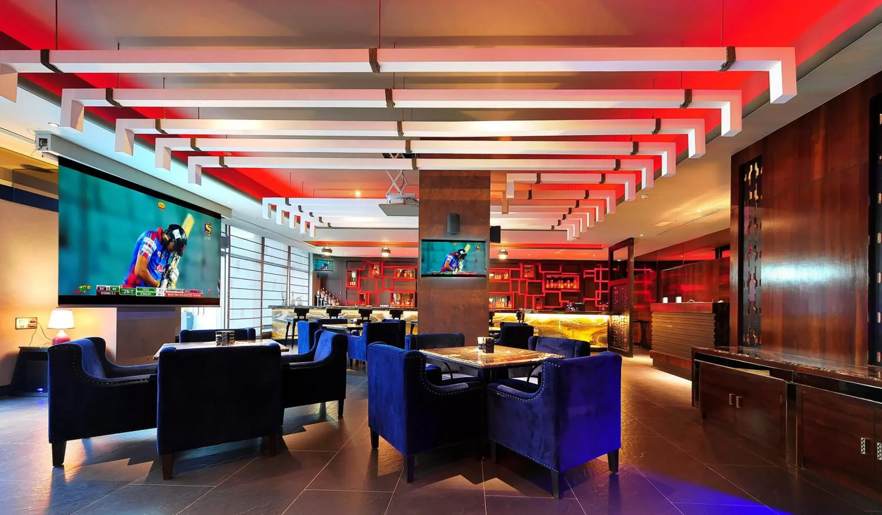 Lounge or bar, Restaurant/Places to Eat in Radisson Blu Plaza Hotel Mysore