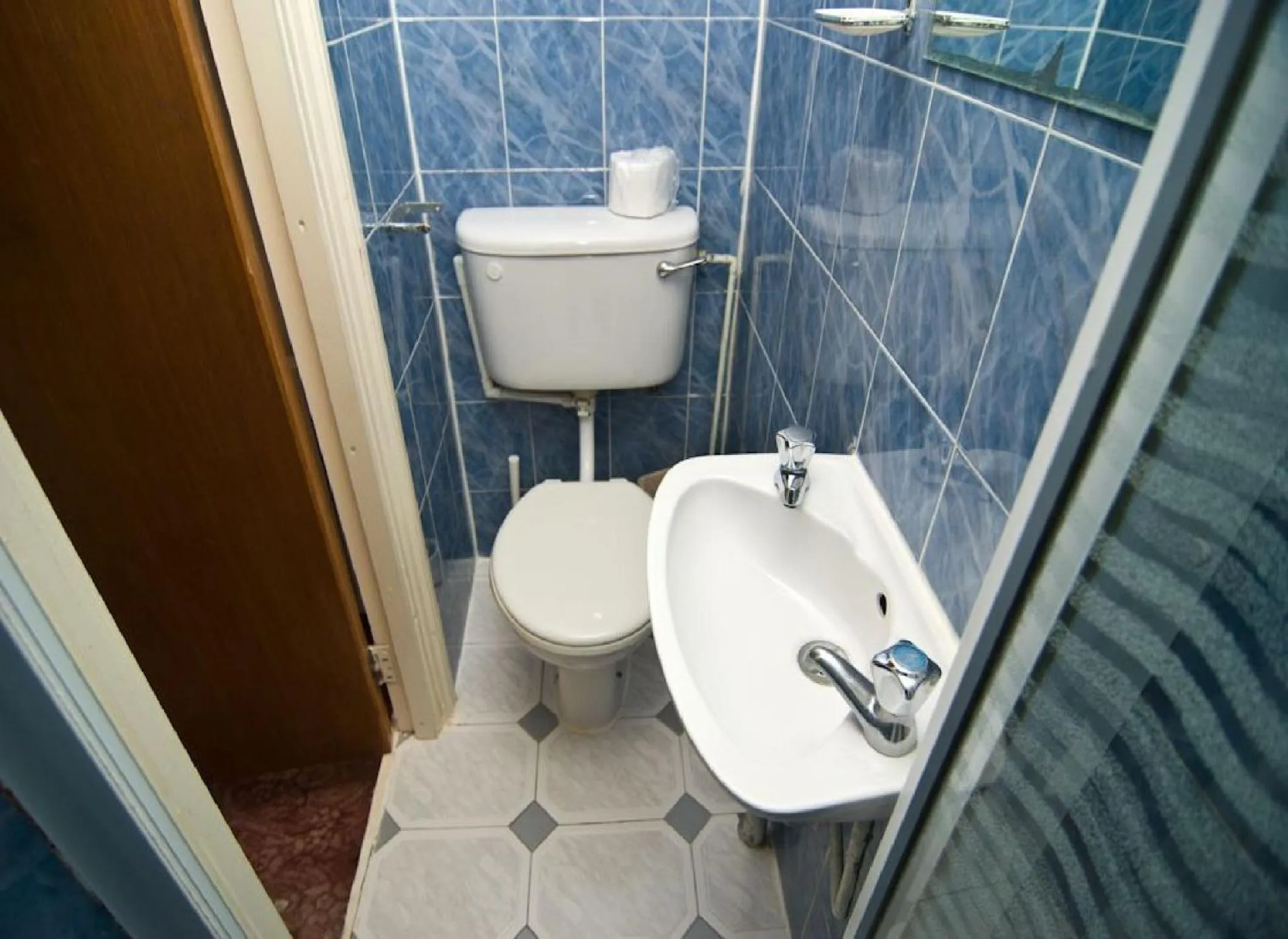 Bathroom in Charlie Hotel