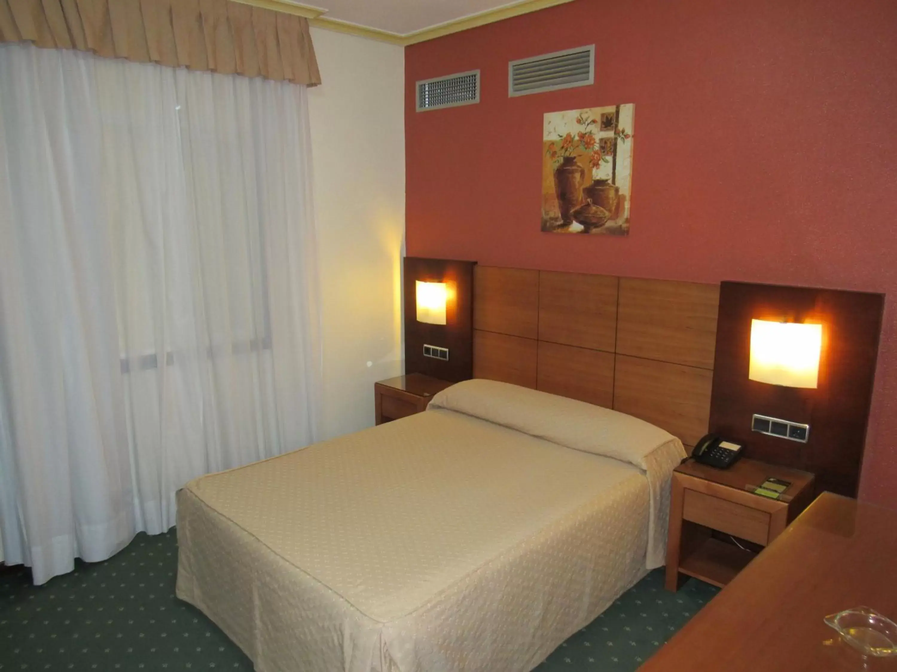 Bedroom, Bed in Hotel Virgen del Camino Pontevedra