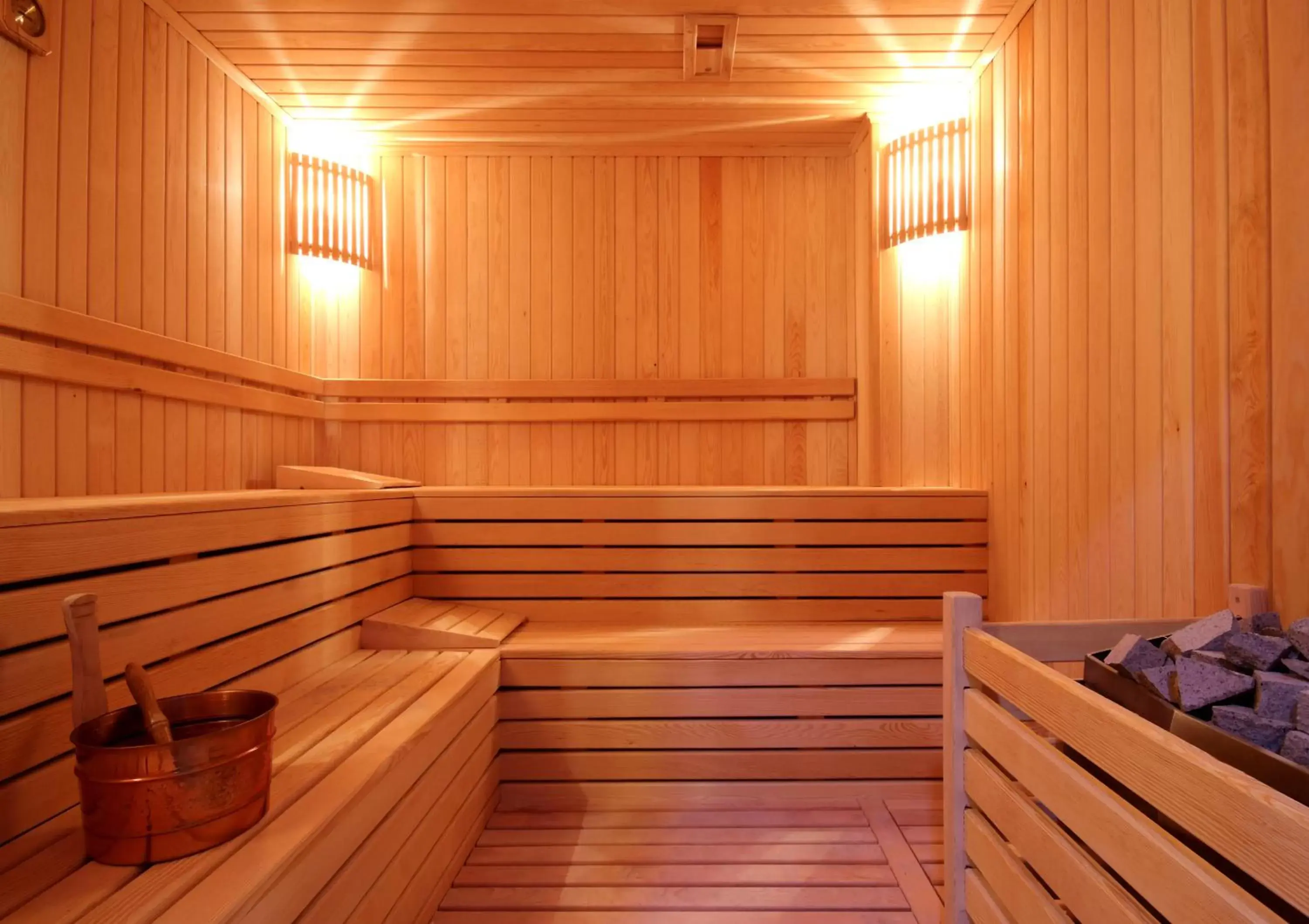 Sauna in Art Palace Suites & Spa