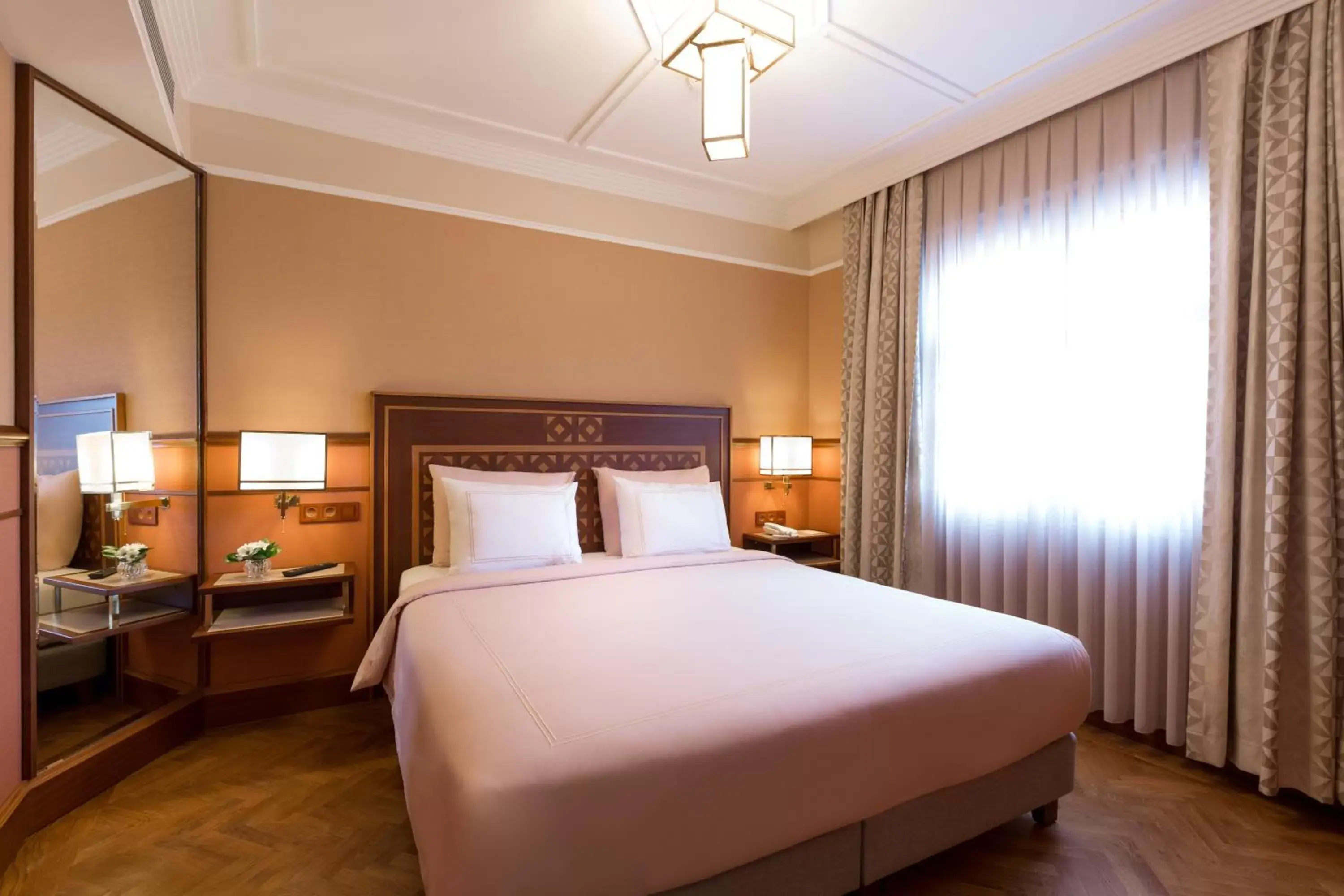 Bedroom, Bed in Lalahan Hotel