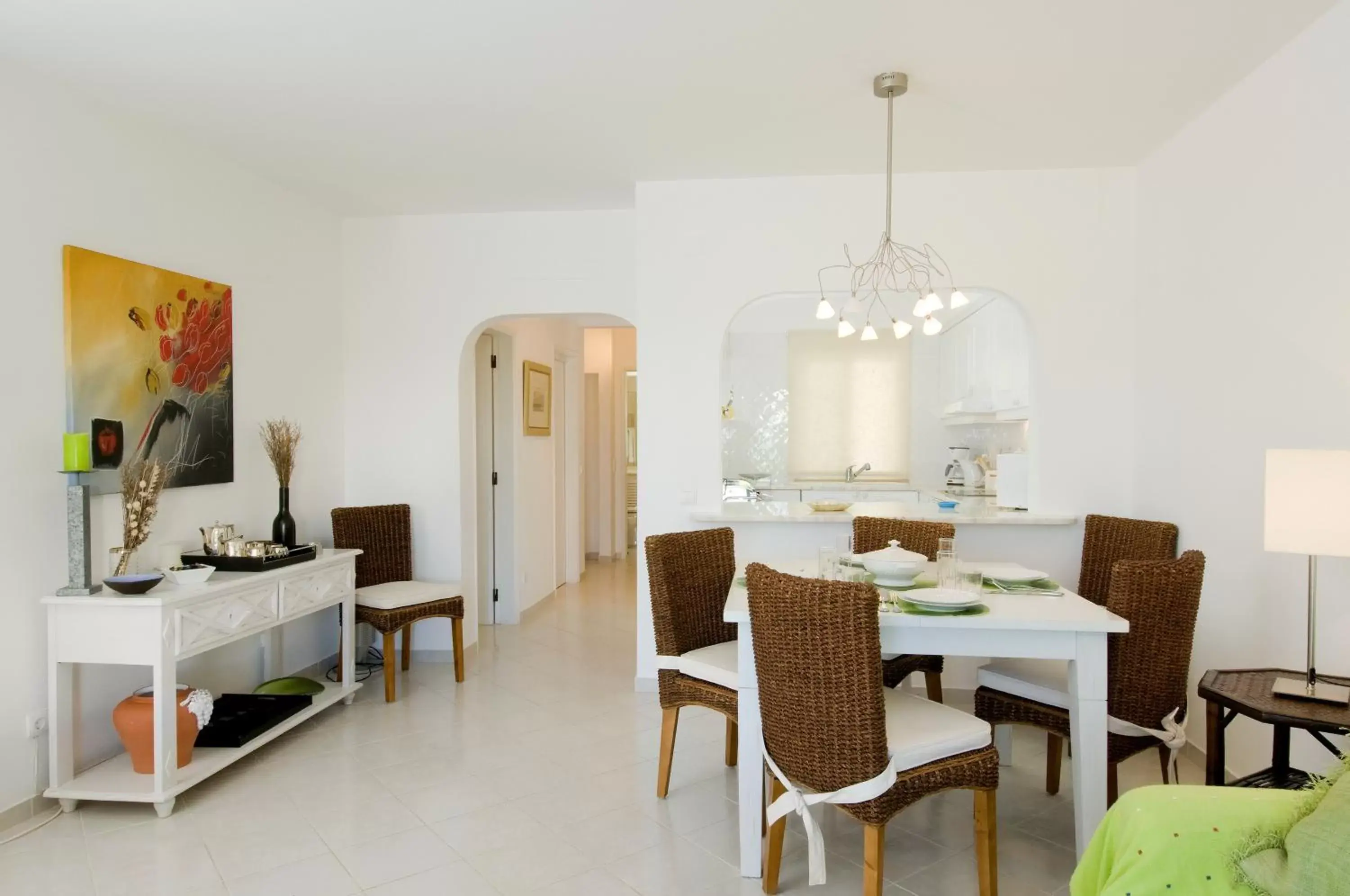 Living room, Restaurant/Places to Eat in Balaia Golf Village