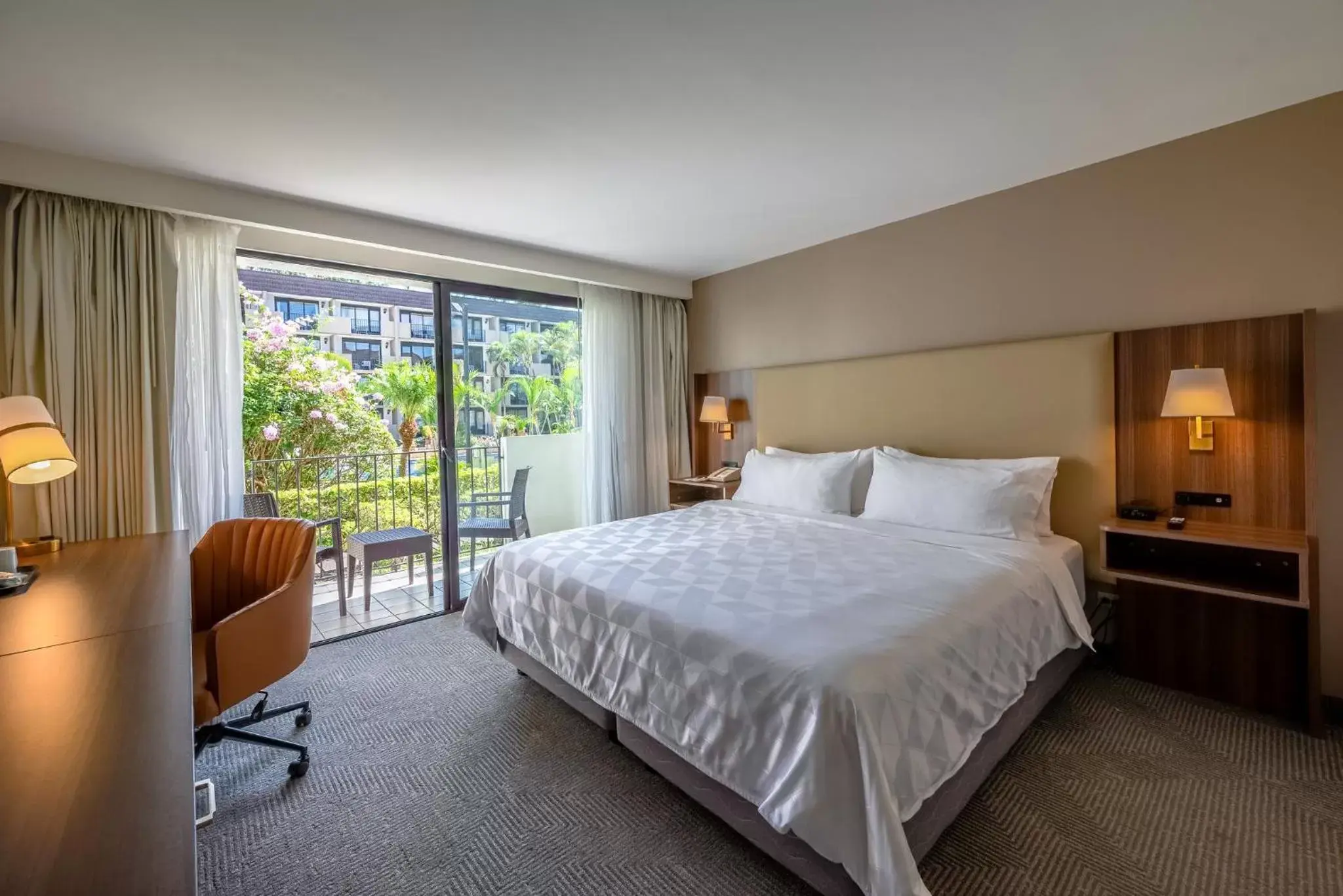 Photo of the whole room, Bed in Holiday Inn - San Jose La Sabana, an IHG Hotel