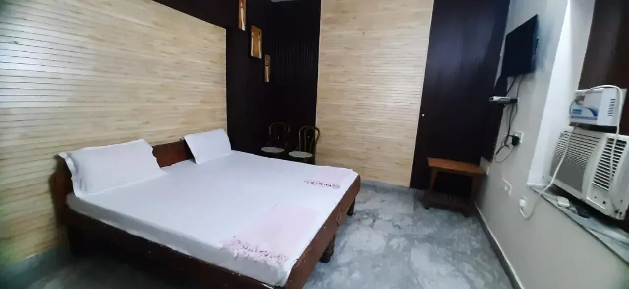 Bed in Gokul guest house Bed in Gokul guest house