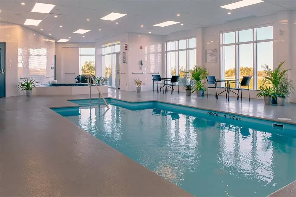 Swimming Pool in Quality Inn & Suites Mont-Joli