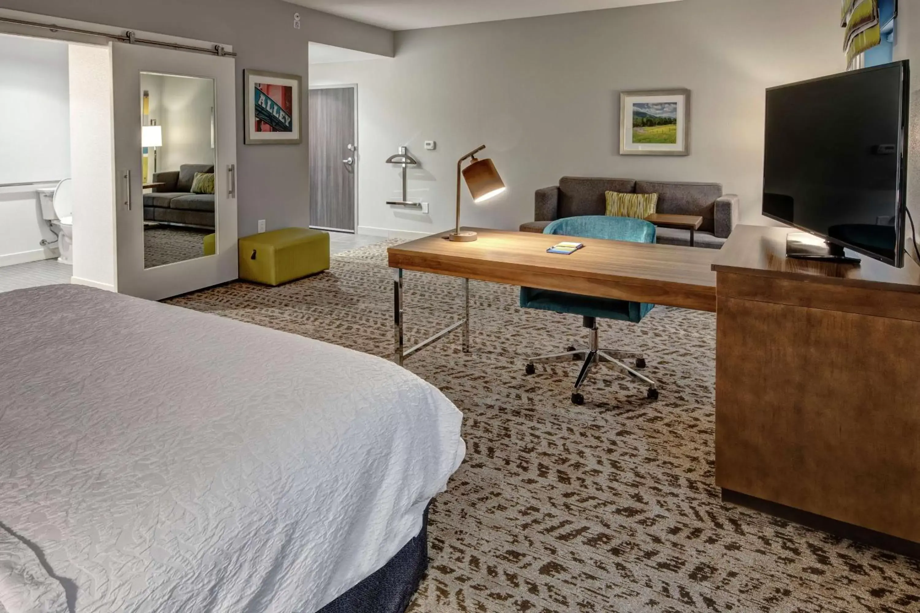 Bedroom in Hampton Inn & Suites Nashville/Goodlettsville Tennessee