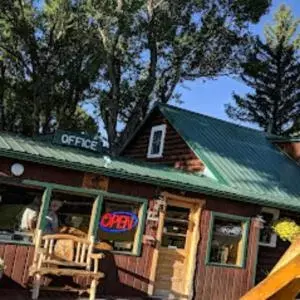 Property Building in Chinook Winds Lodge