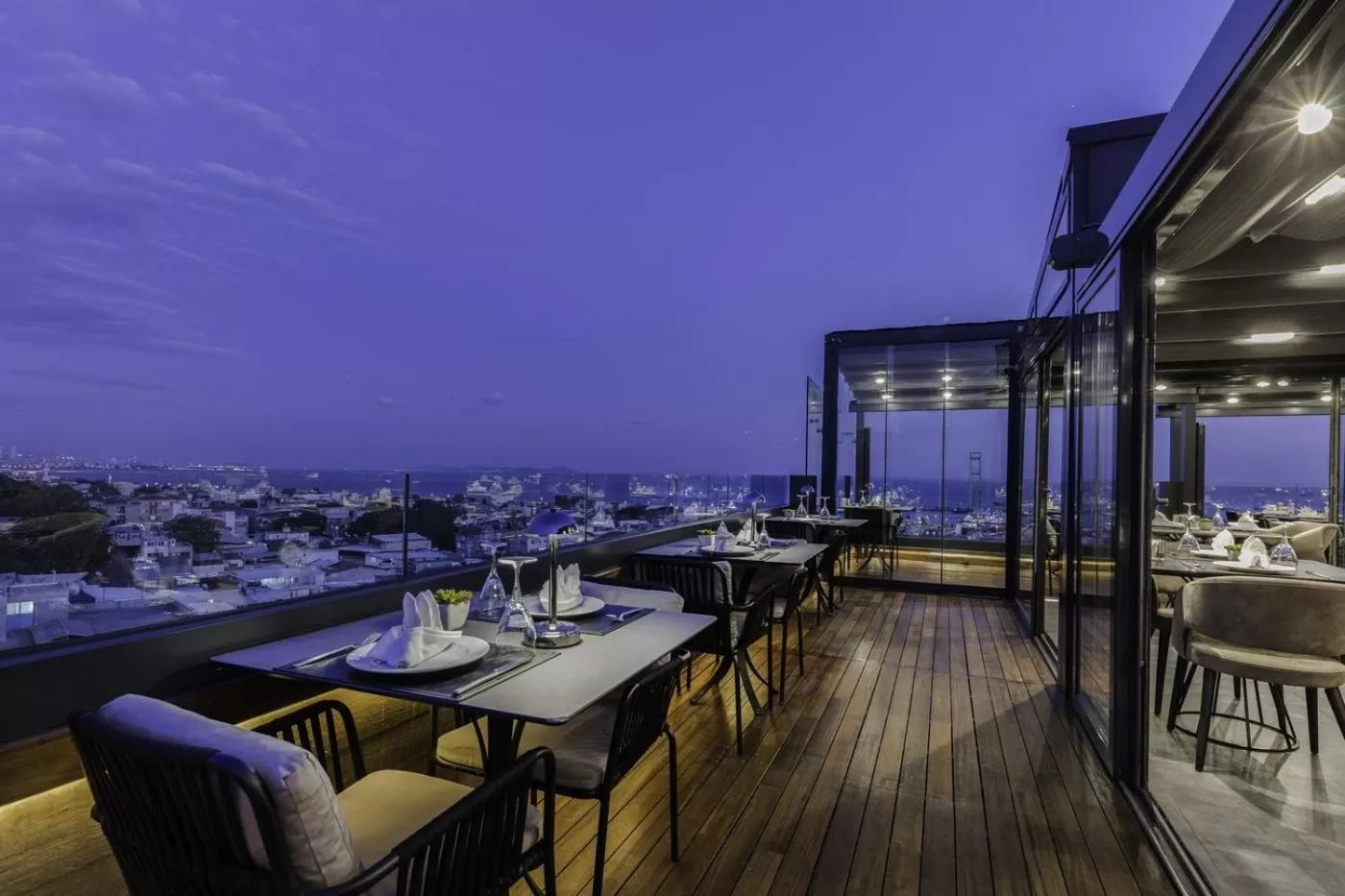 Restaurant/places to eat in Hotel Venera Istanbul Old City