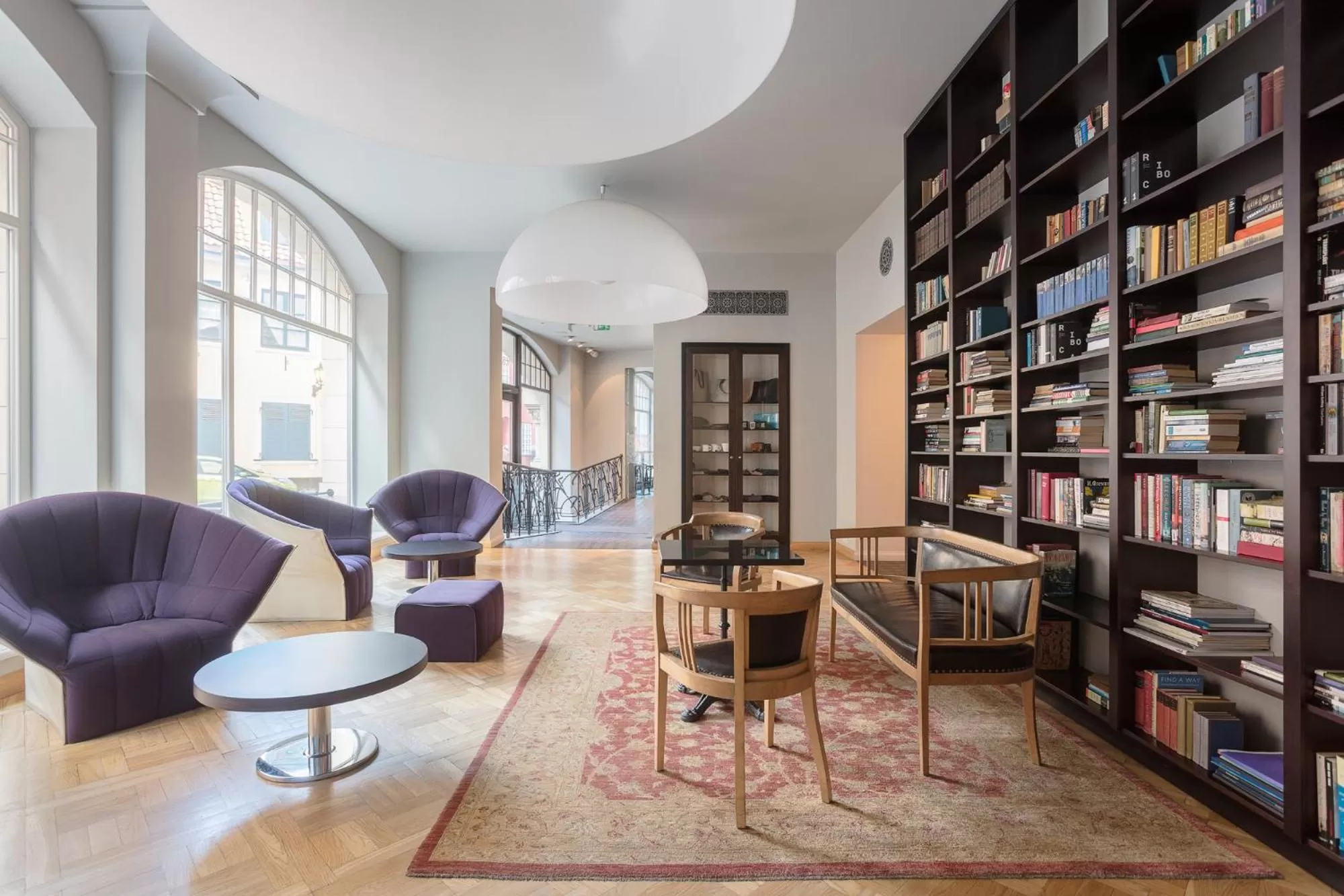 Library in Neiburgs Hotel