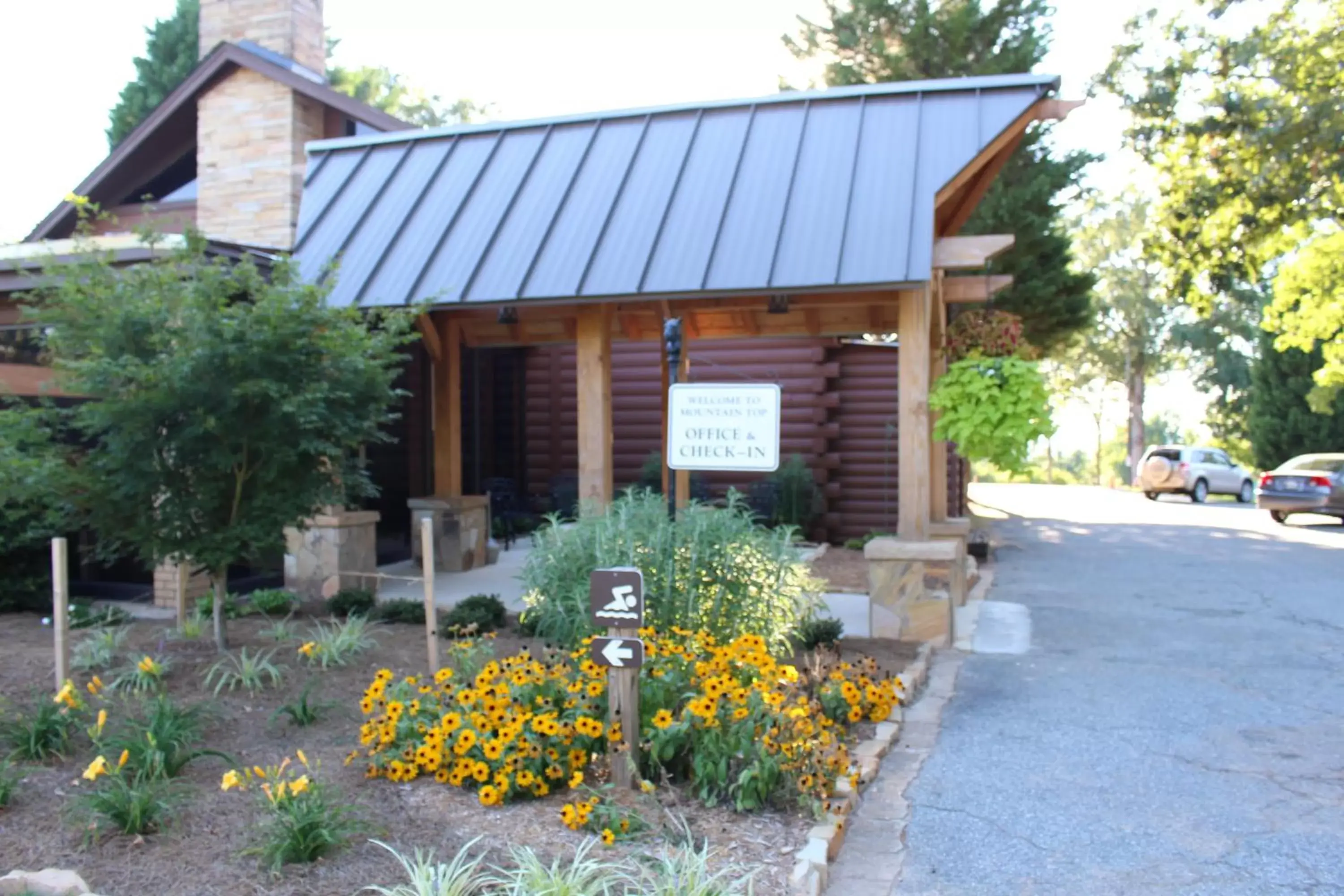 Property Building in Mountain Top Inn and Resort