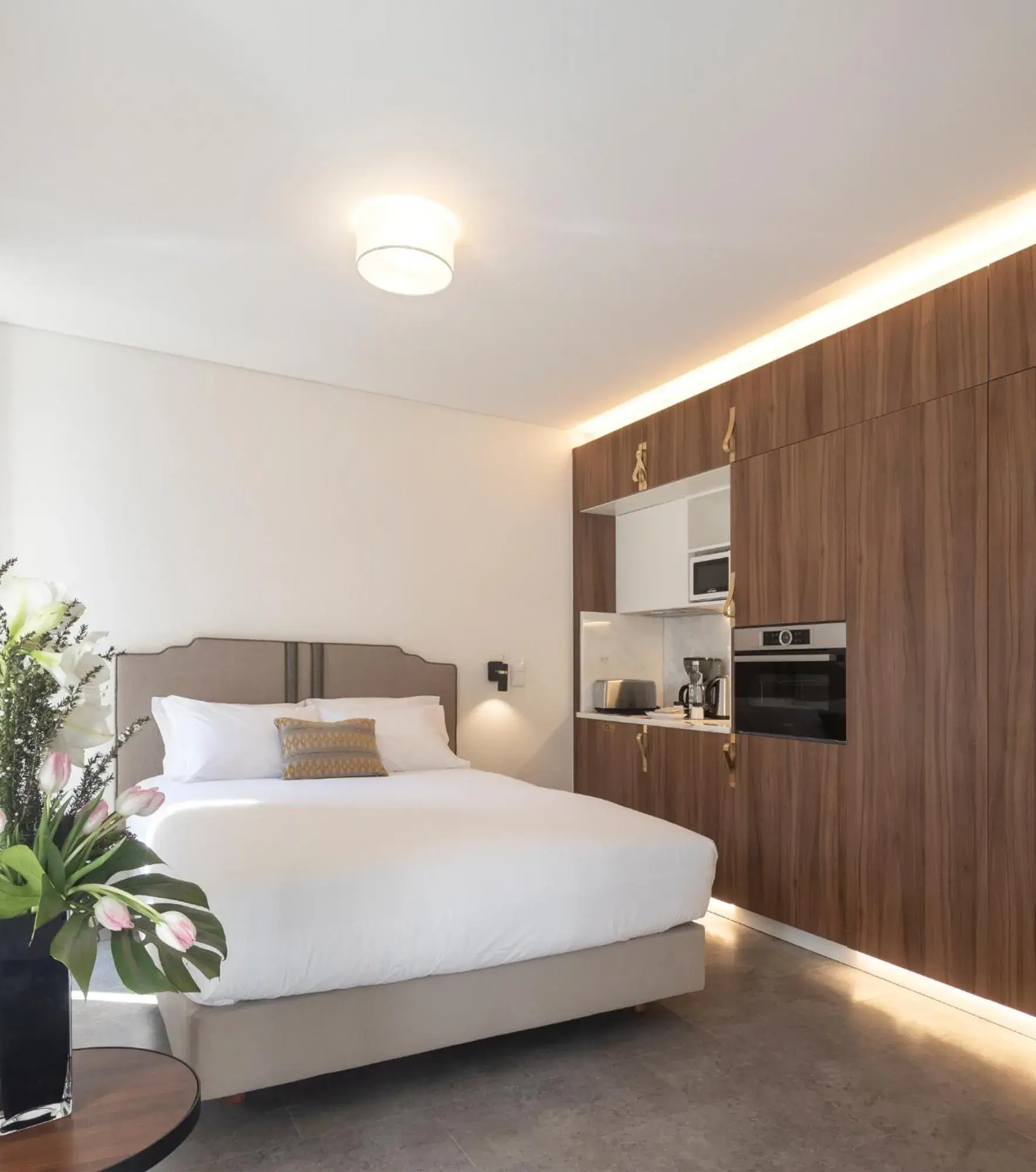 Bed in Lisbon Serviced Apartments - Avenida