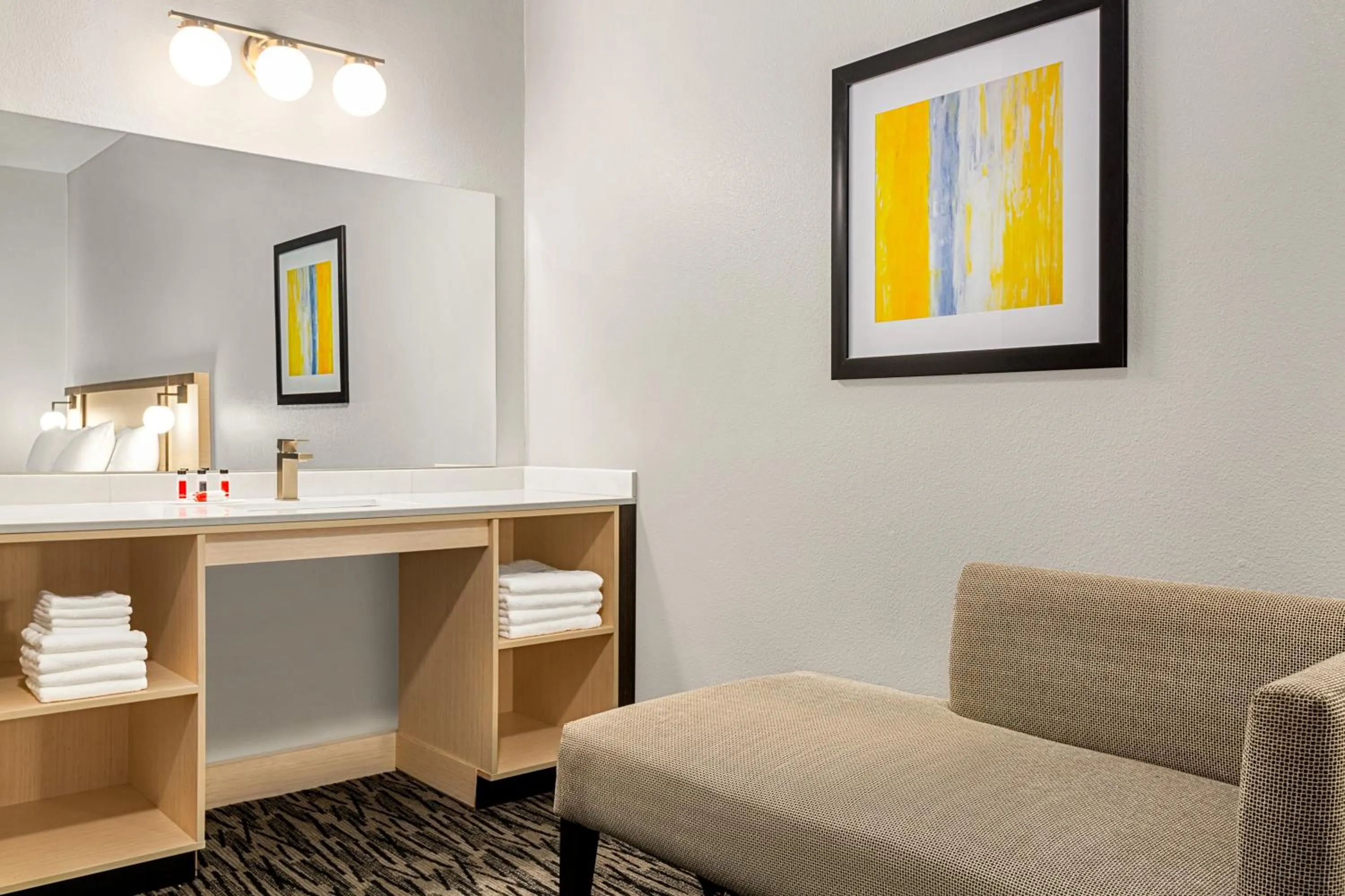 Bedroom in Ramada by Wyndham Marina