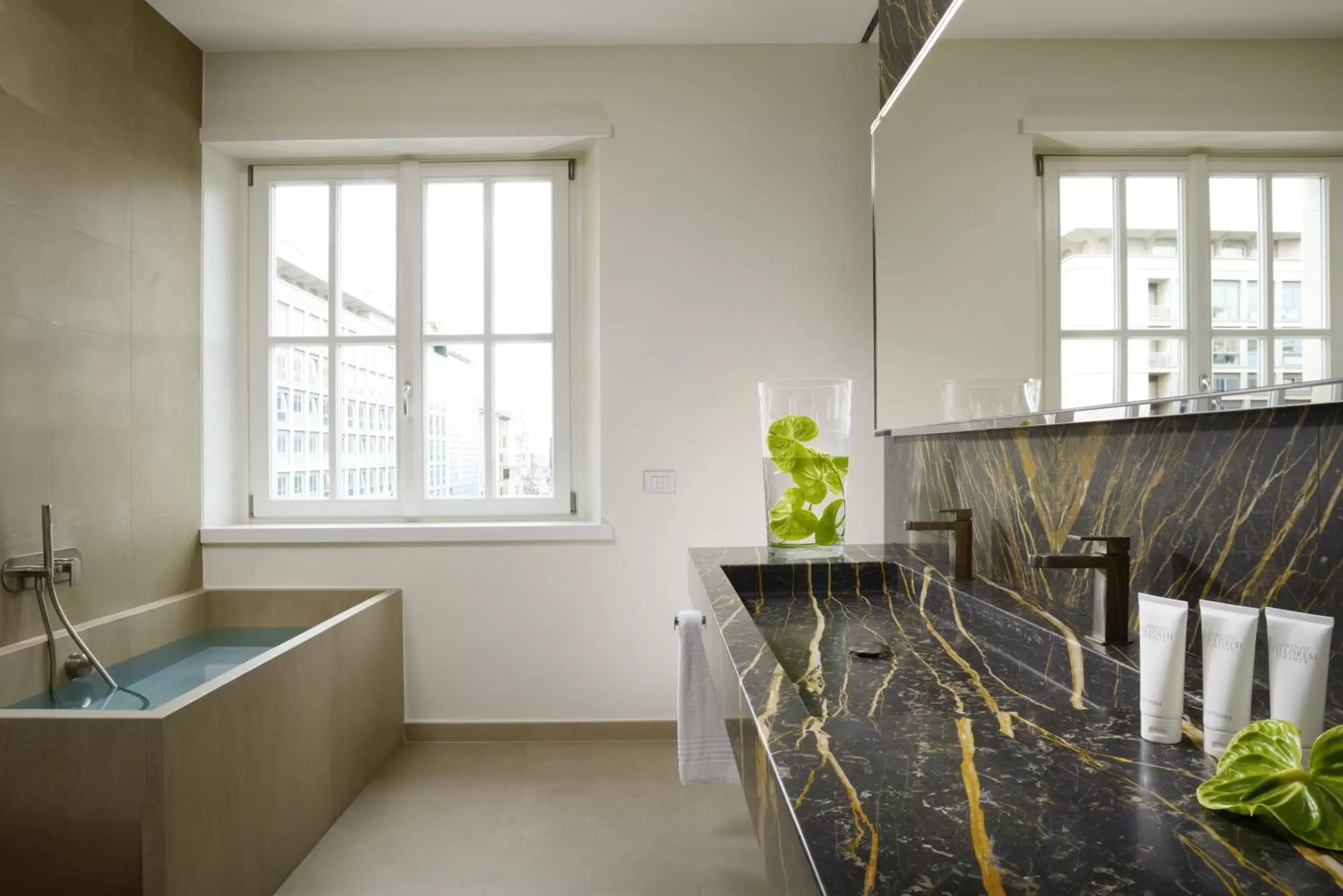 Bathroom, Kitchen/Kitchenette in Palazzo Montemartini Rome, A Radisson Collection Hotel