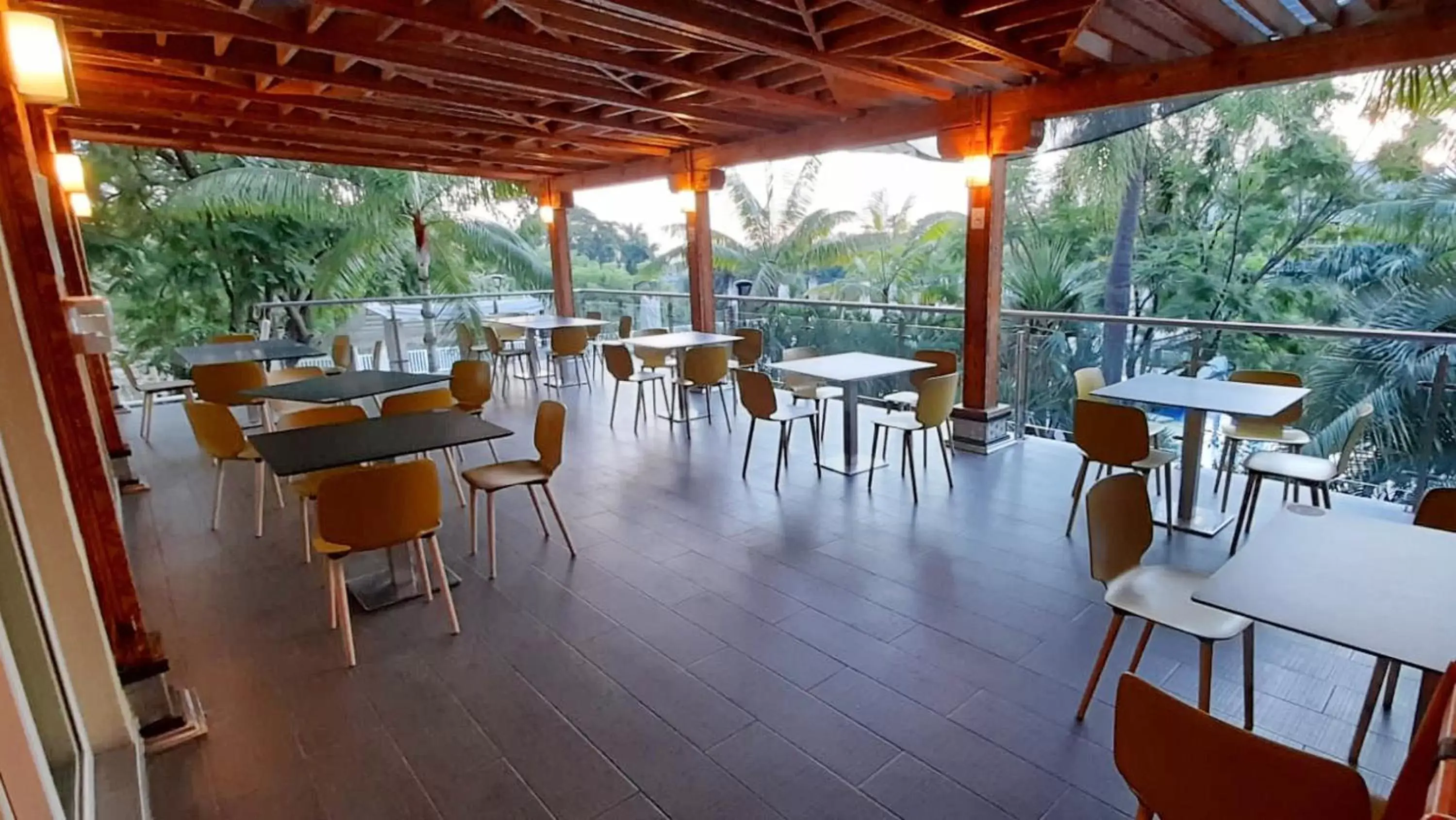 Restaurant/Places to Eat in Holiday Inn Express & Suites Cuernavaca, an IHG Hotel