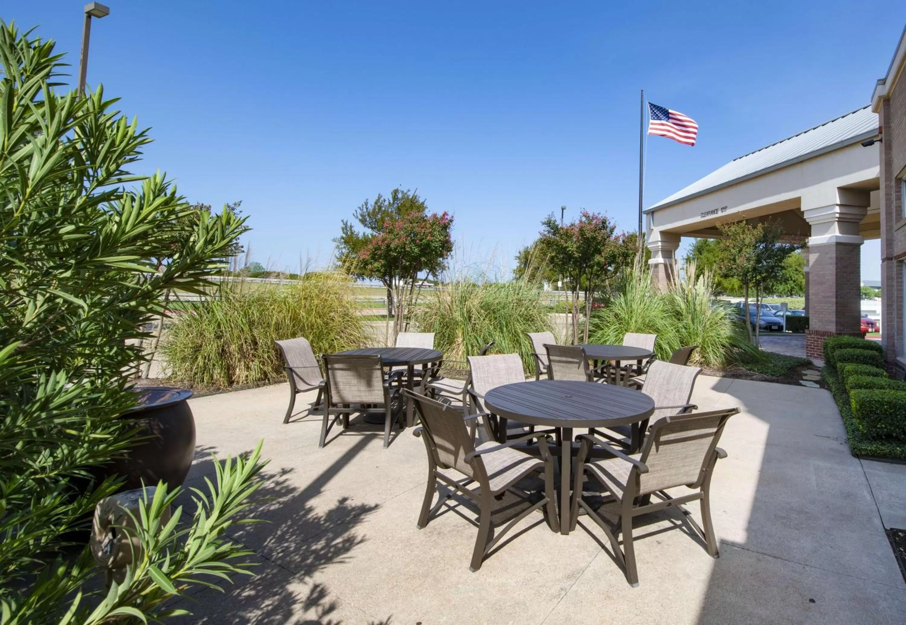 Patio in Hampton Inn & Suites N Ft Worth-Alliance Airport