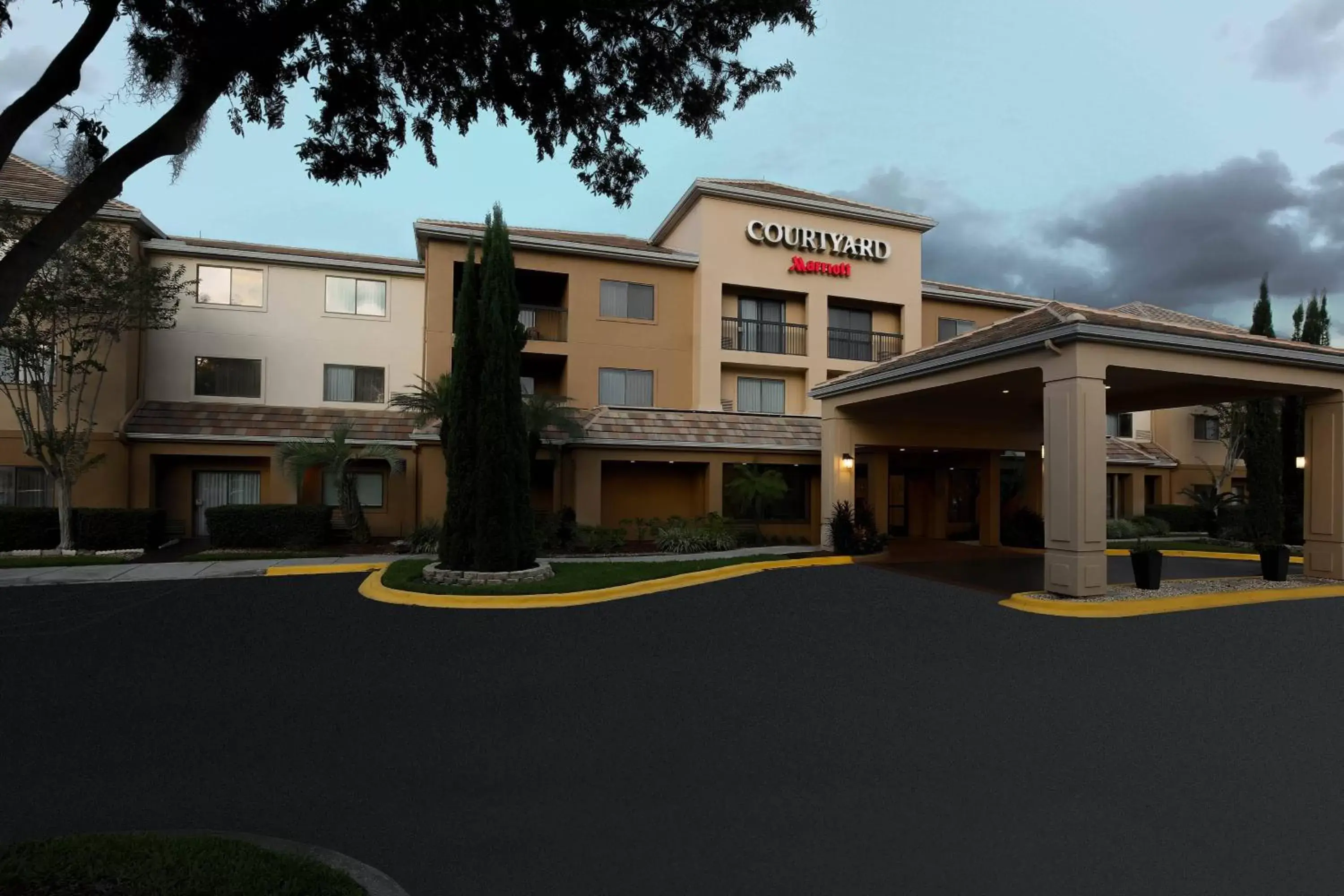 Property Building in Courtyard by Marriott Orlando Lake Mary North